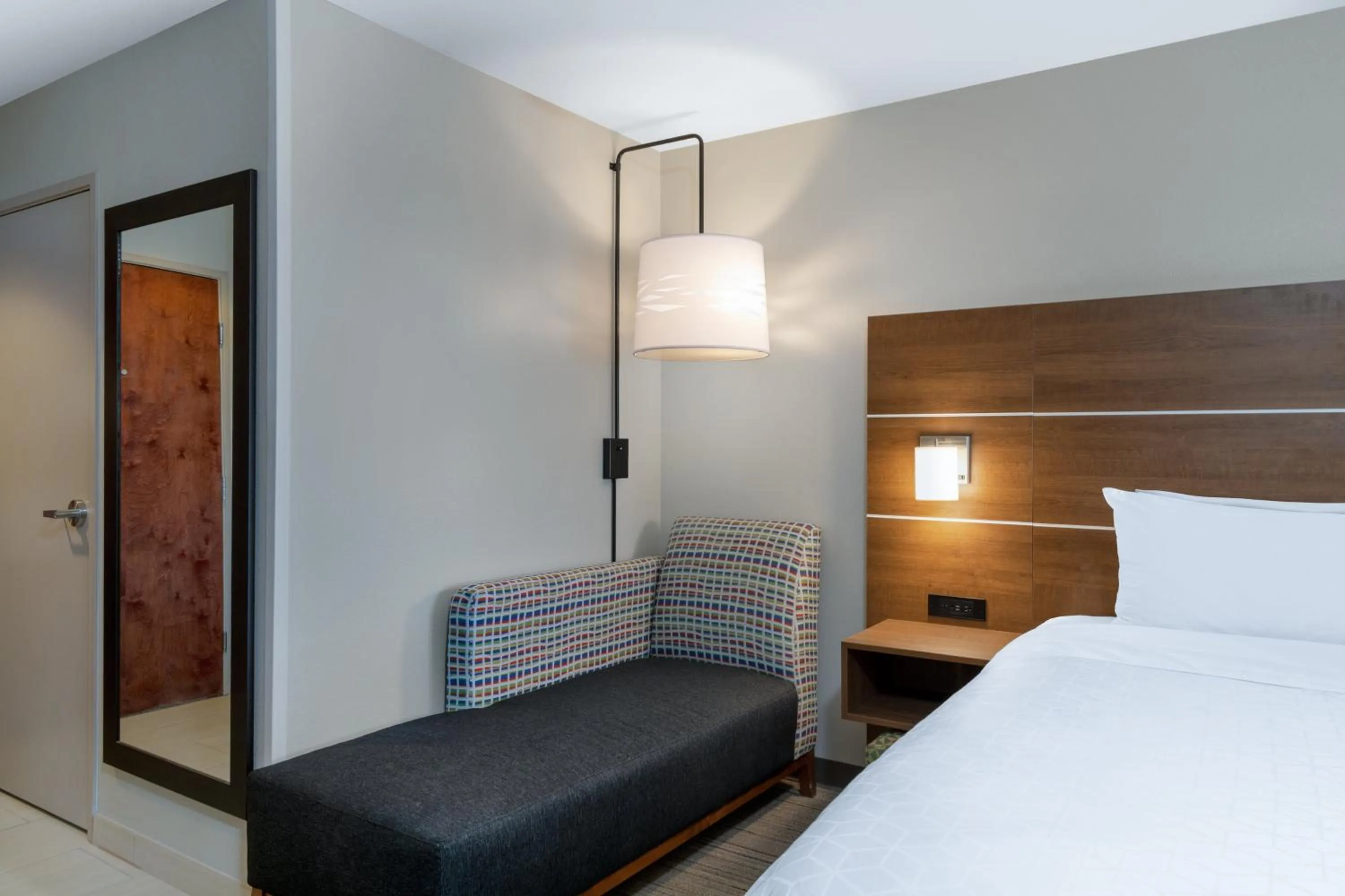 Photo of the whole room, Bed in Holiday Inn Express & Suites Colorado Springs-Airport by IHG