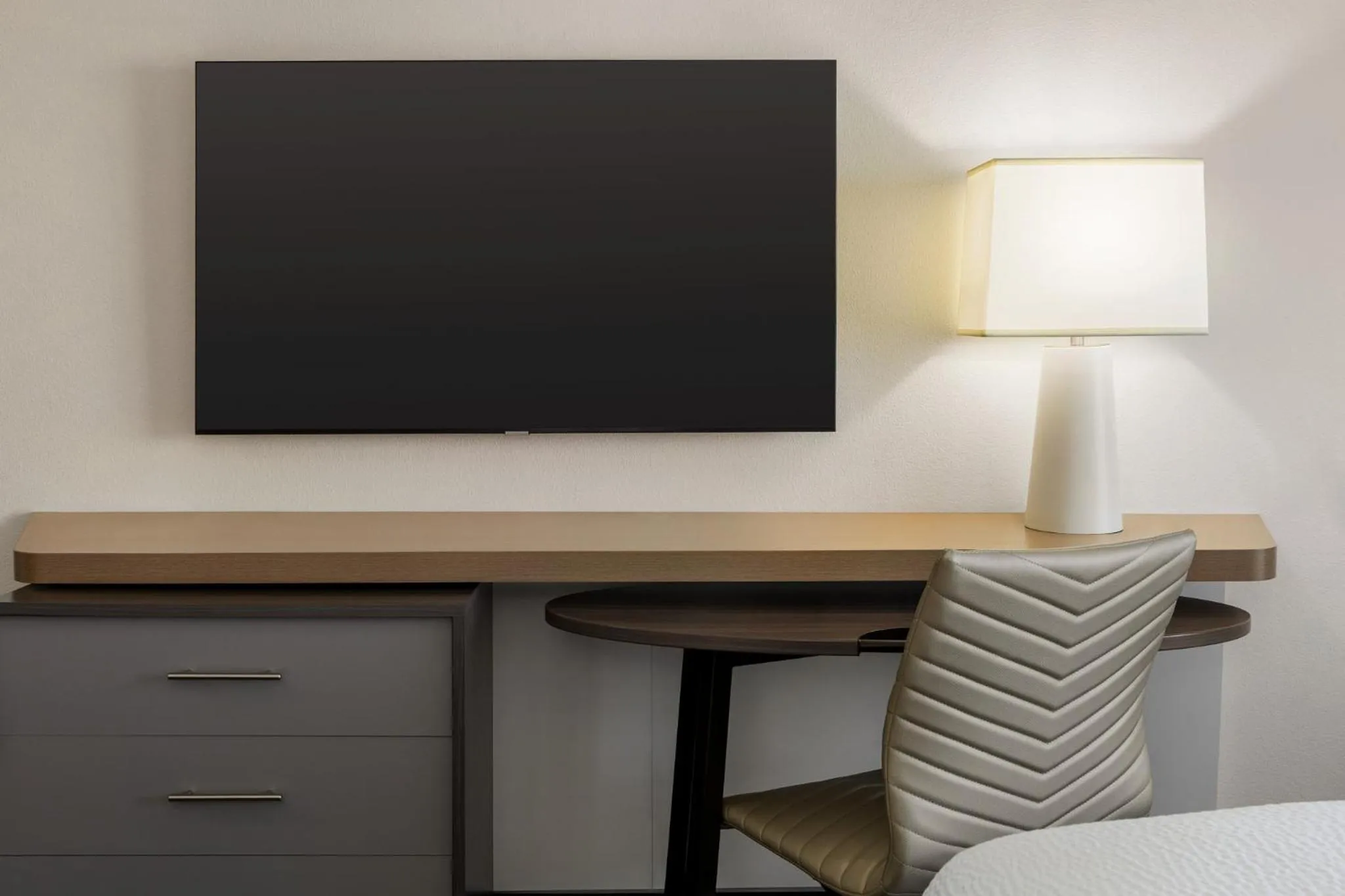 Photo of the whole room in Holiday Inn Columbus-Hilliard by IHG