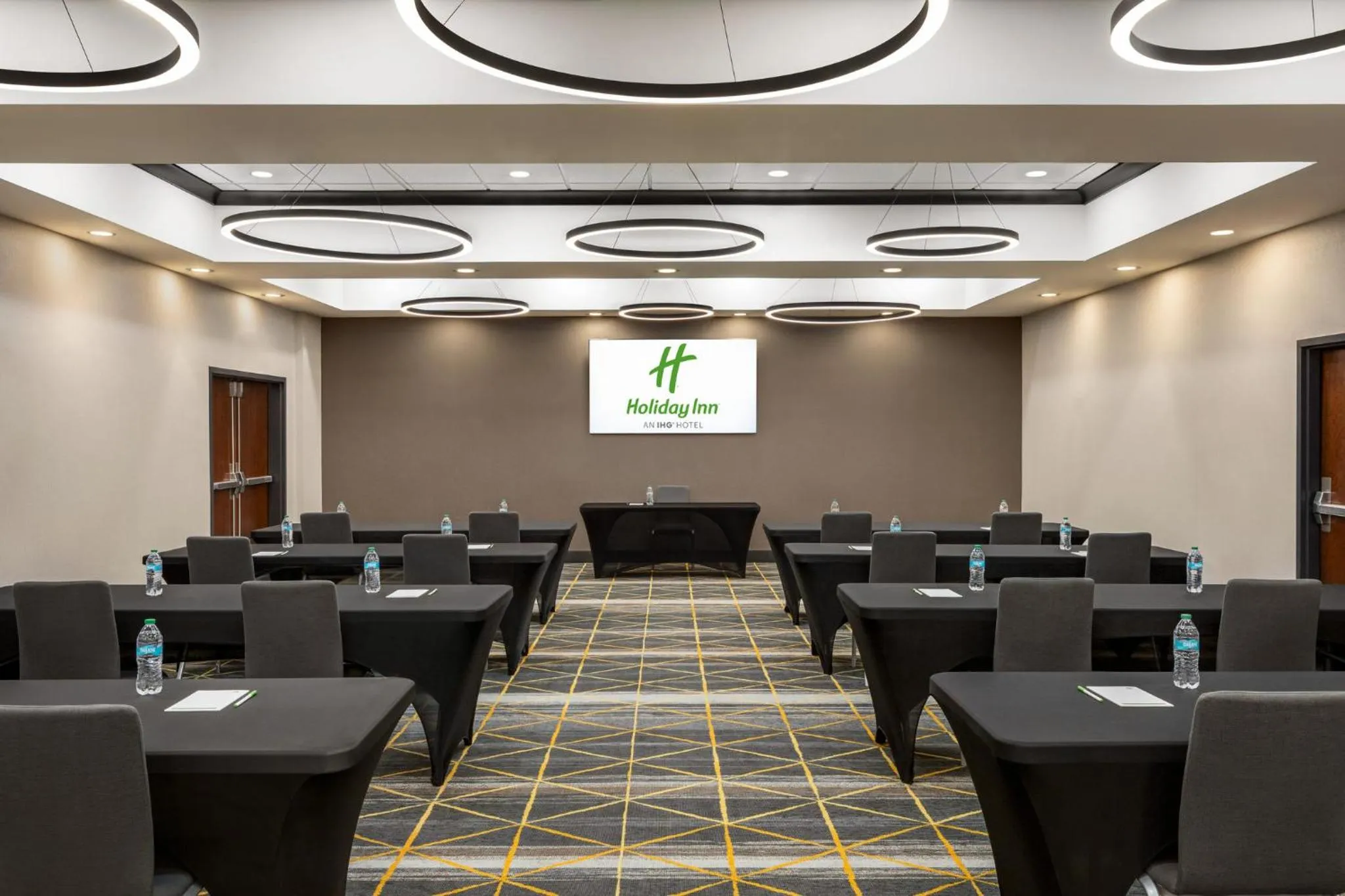 Meeting/conference room in Holiday Inn Columbus-Hilliard by IHG