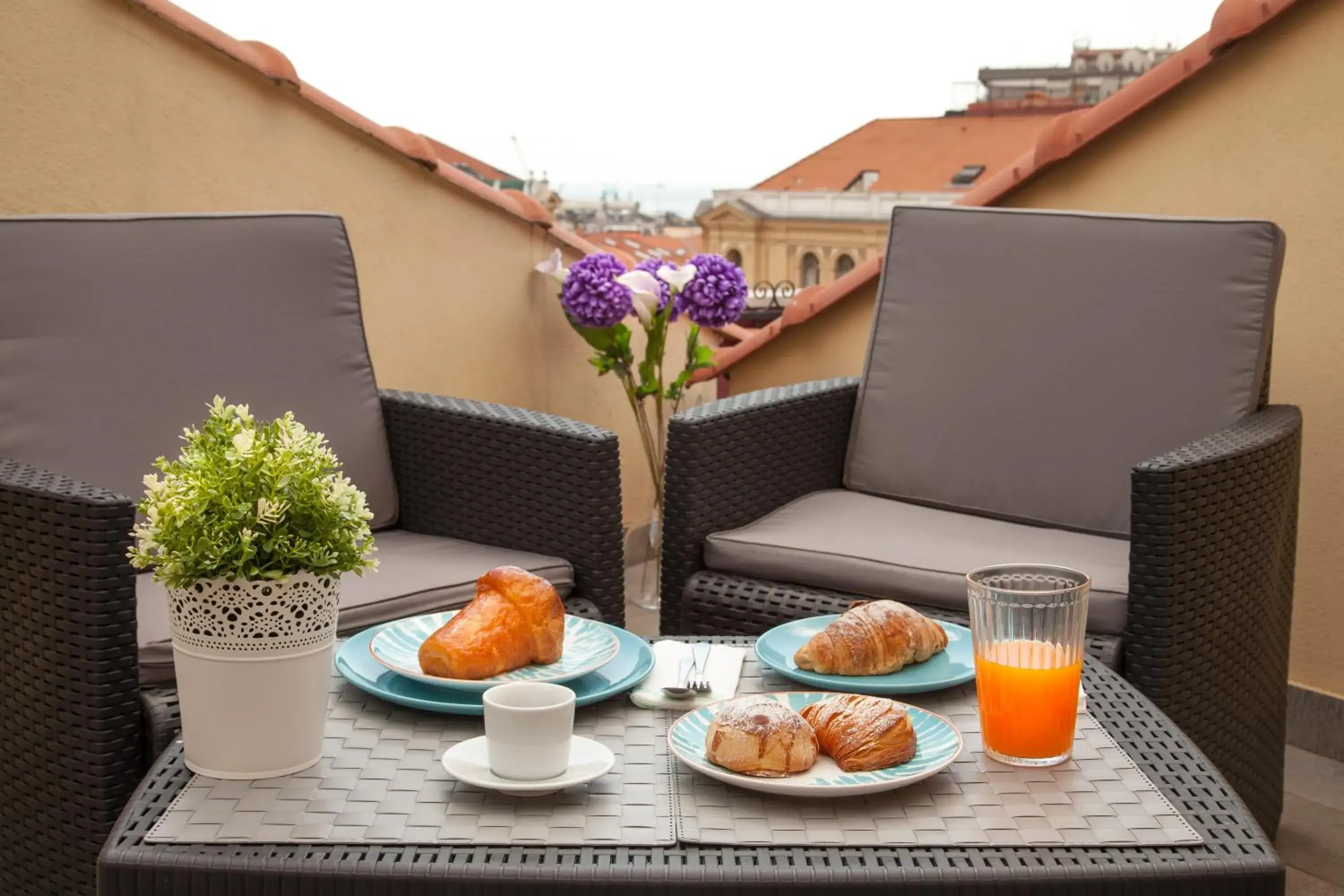 Caesar Napoli Caesar Napoli