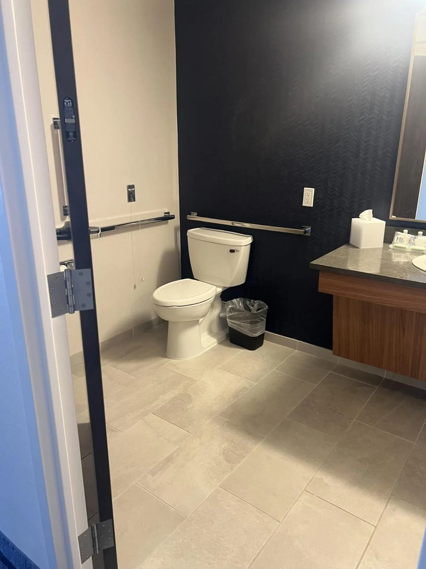 acessibility in Fairfield Inn & Suites Springfield Enfield