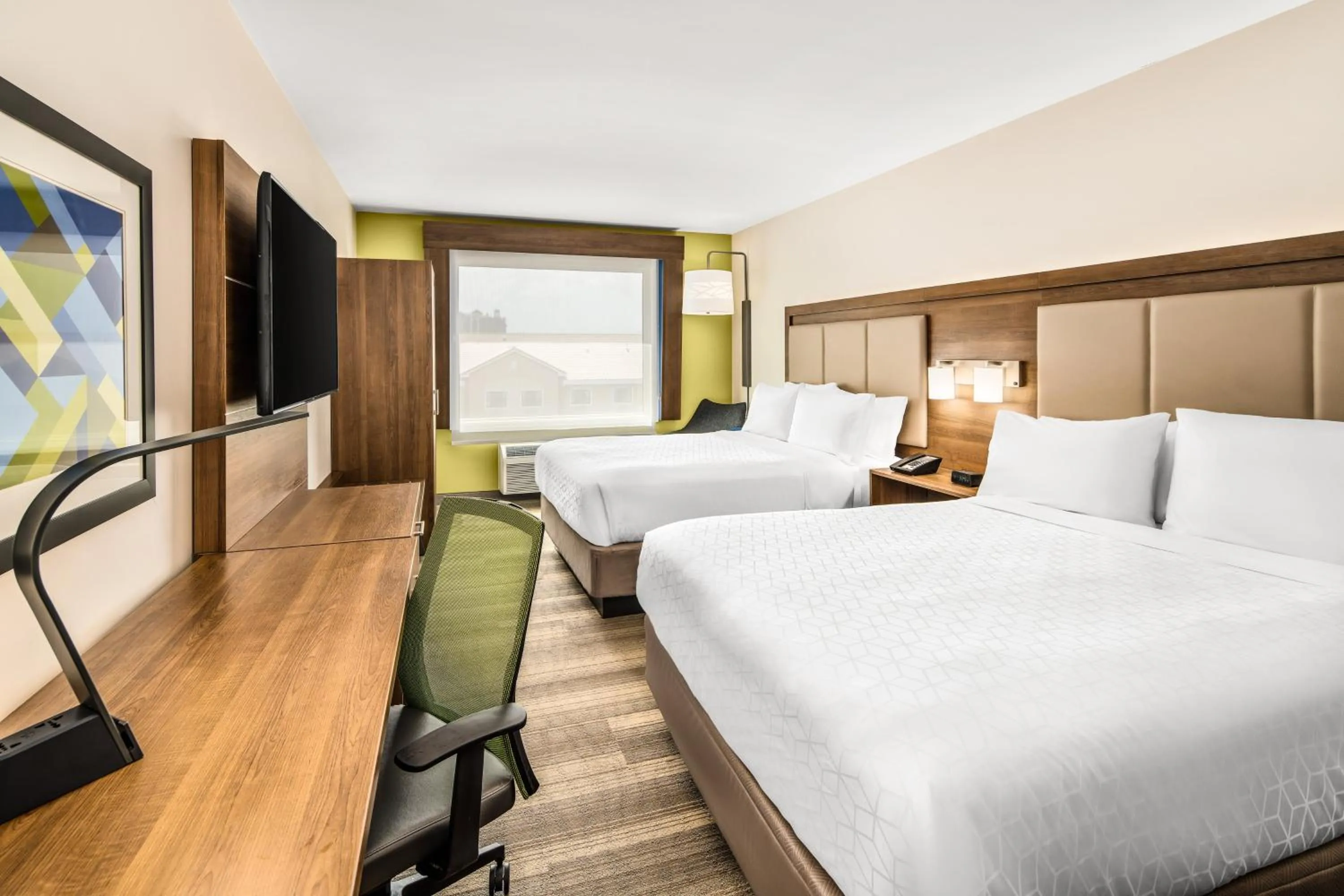 Photo of the whole room, Bed in Holiday Inn Express Ft Lauderdale Cruise-Airport by IHG