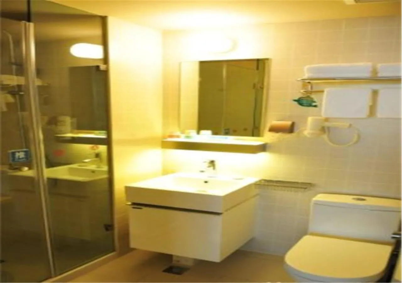 Bathroom in Jinjiang Inn Dali Erhai Lake Park