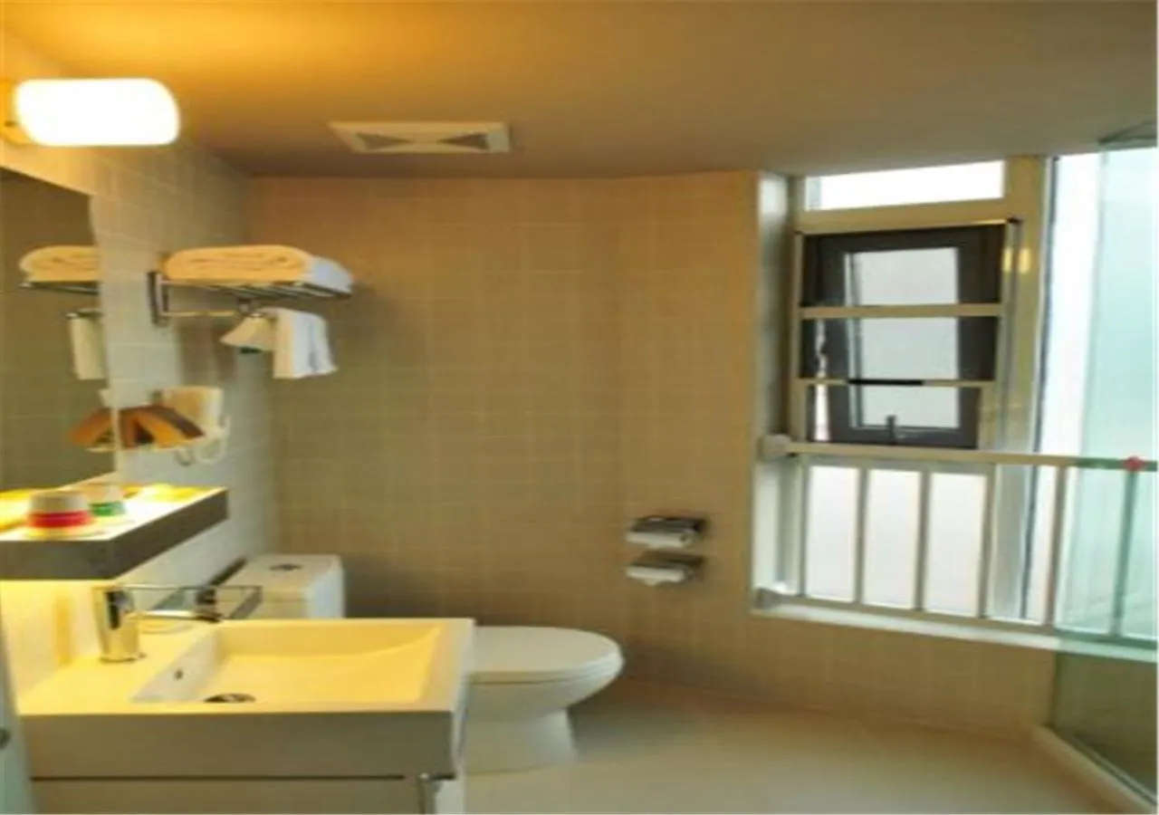 Bathroom in Jinjiang Inn Dali Erhai Lake Park