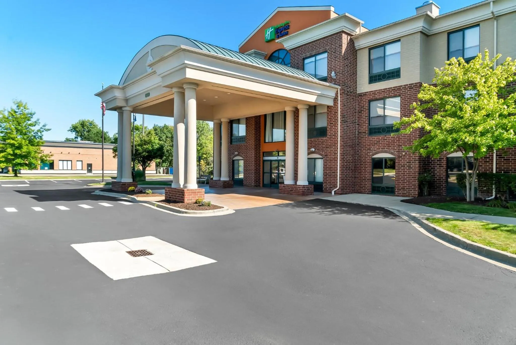 Property building in Holiday Inn Express & Suites Detroit - Novi by IHG