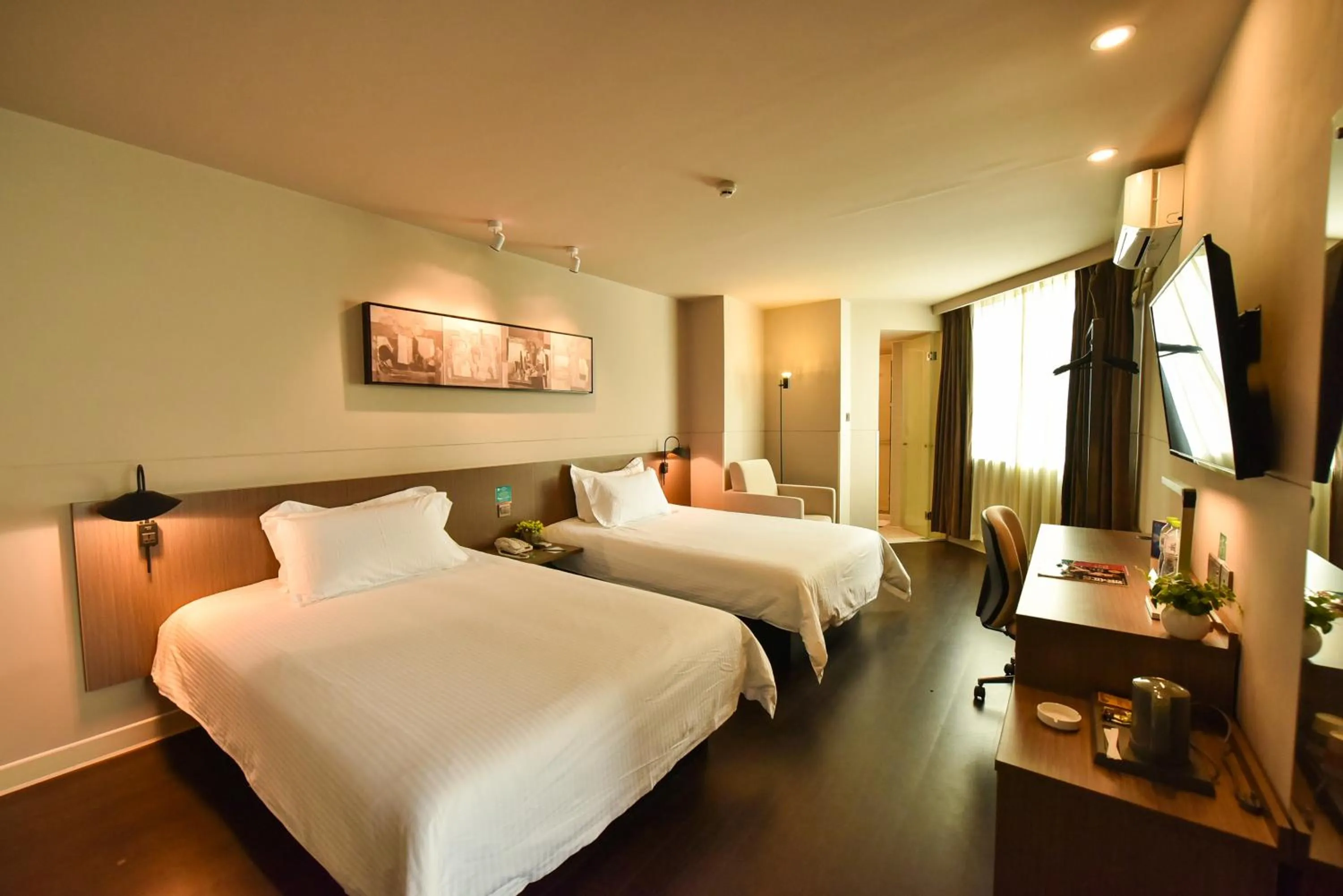 Jinjiang Inn Haikou Binhai Avenue Qilou Old Street