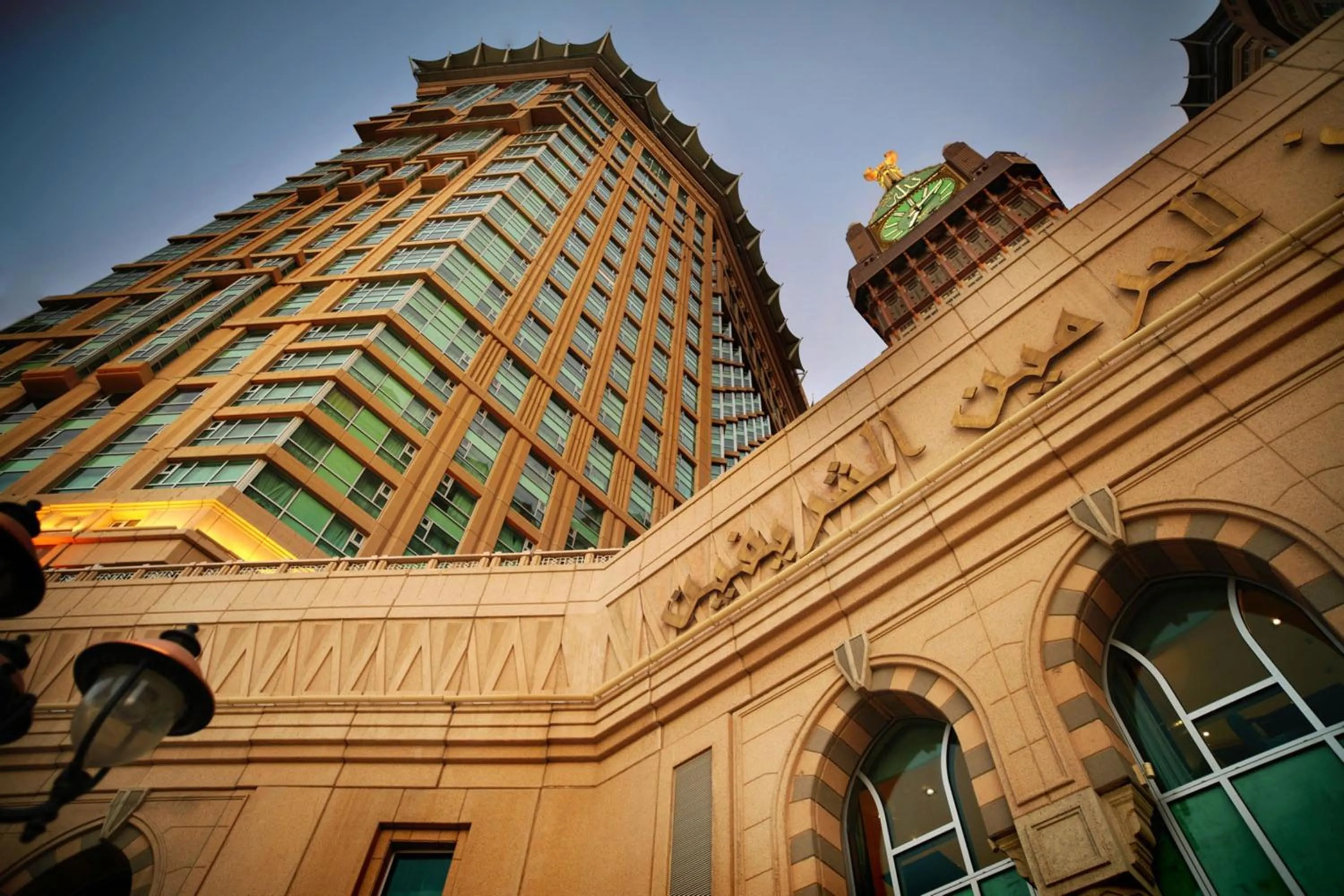 Facade/entrance in Al Marwa Rayhaan by Rotana - Makkah