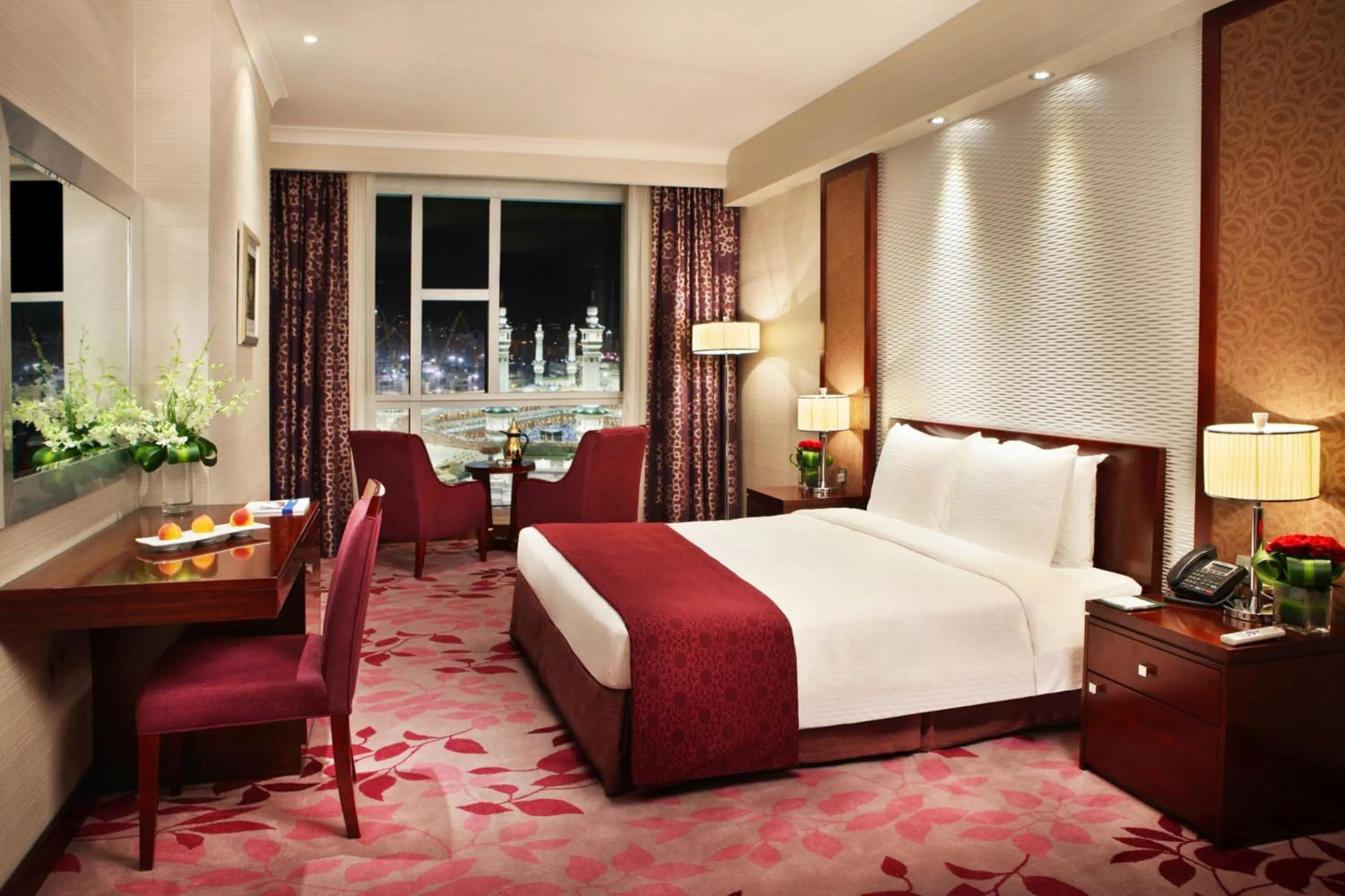 Bed in Al Marwa Rayhaan by Rotana - Makkah