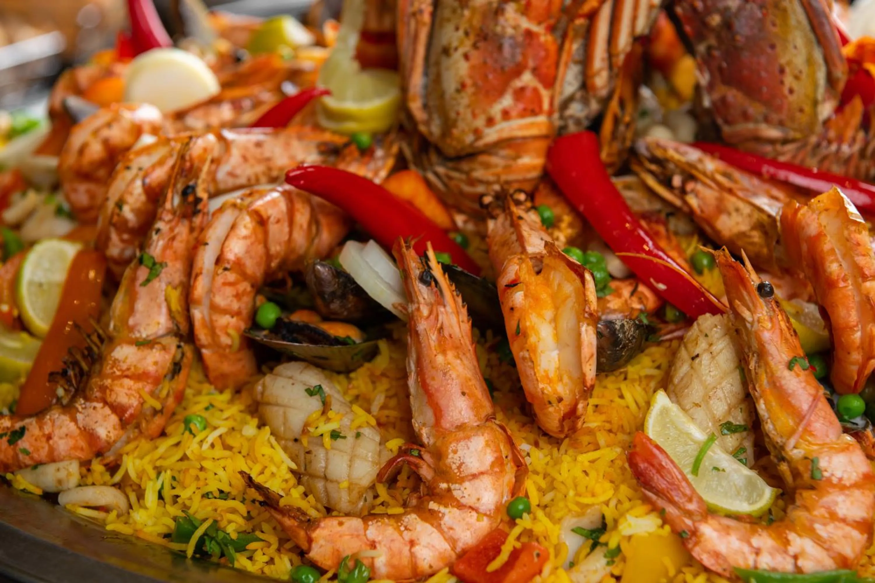 Food and drinks in Al Marwa Rayhaan by Rotana - Makkah