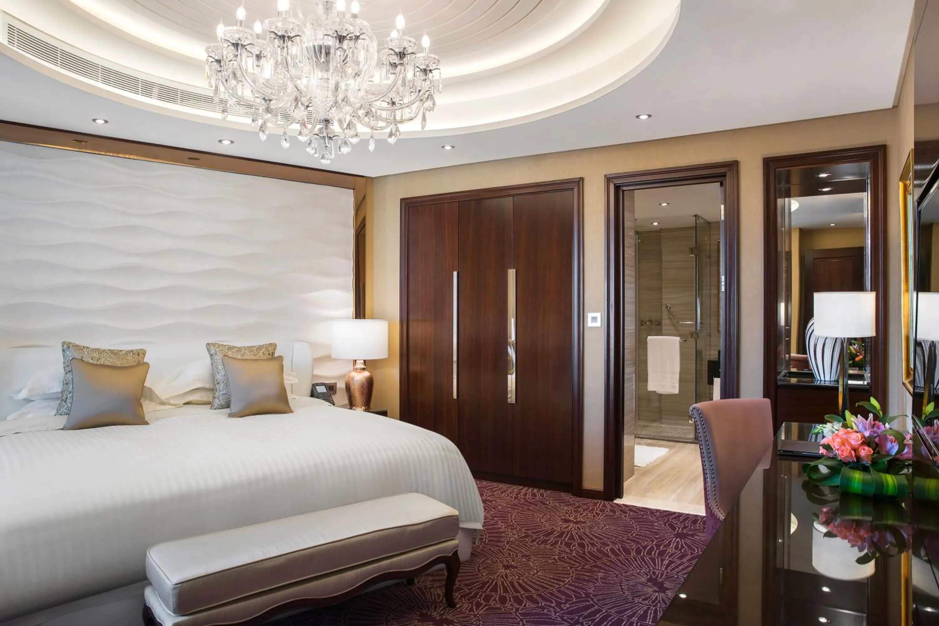 Bedroom, Bed in Al Marwa Rayhaan by Rotana - Makkah