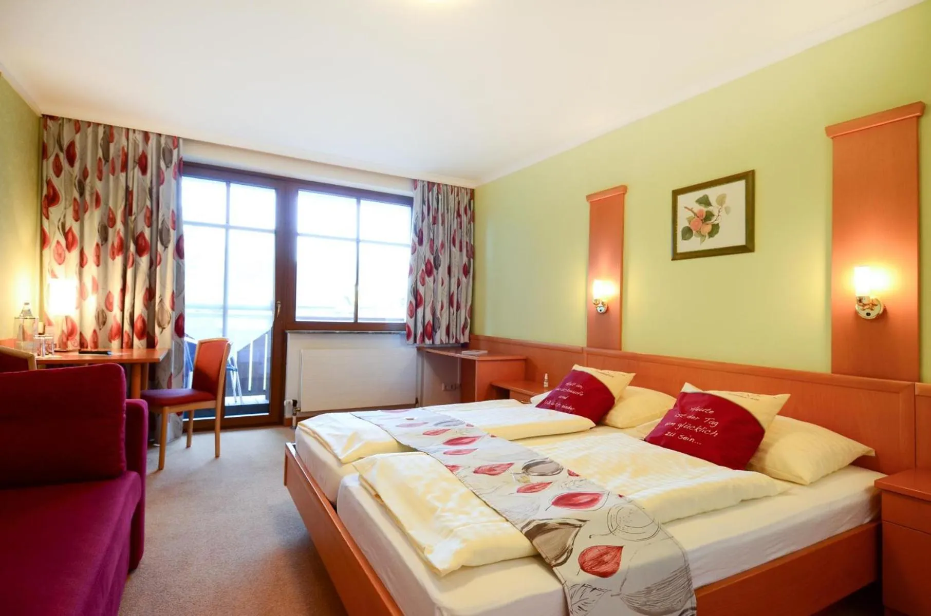 Photo of the whole room, Bed in Gasthaus-Landhotel Traunstein