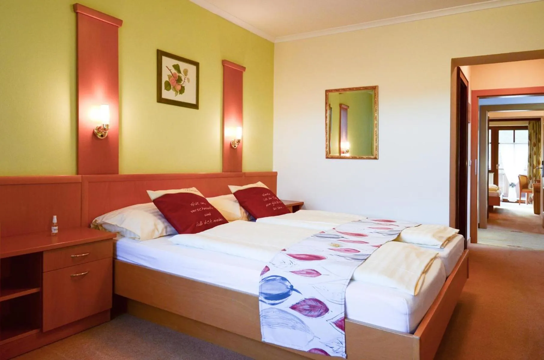 Photo of the whole room, Bed in Gasthaus-Landhotel Traunstein
