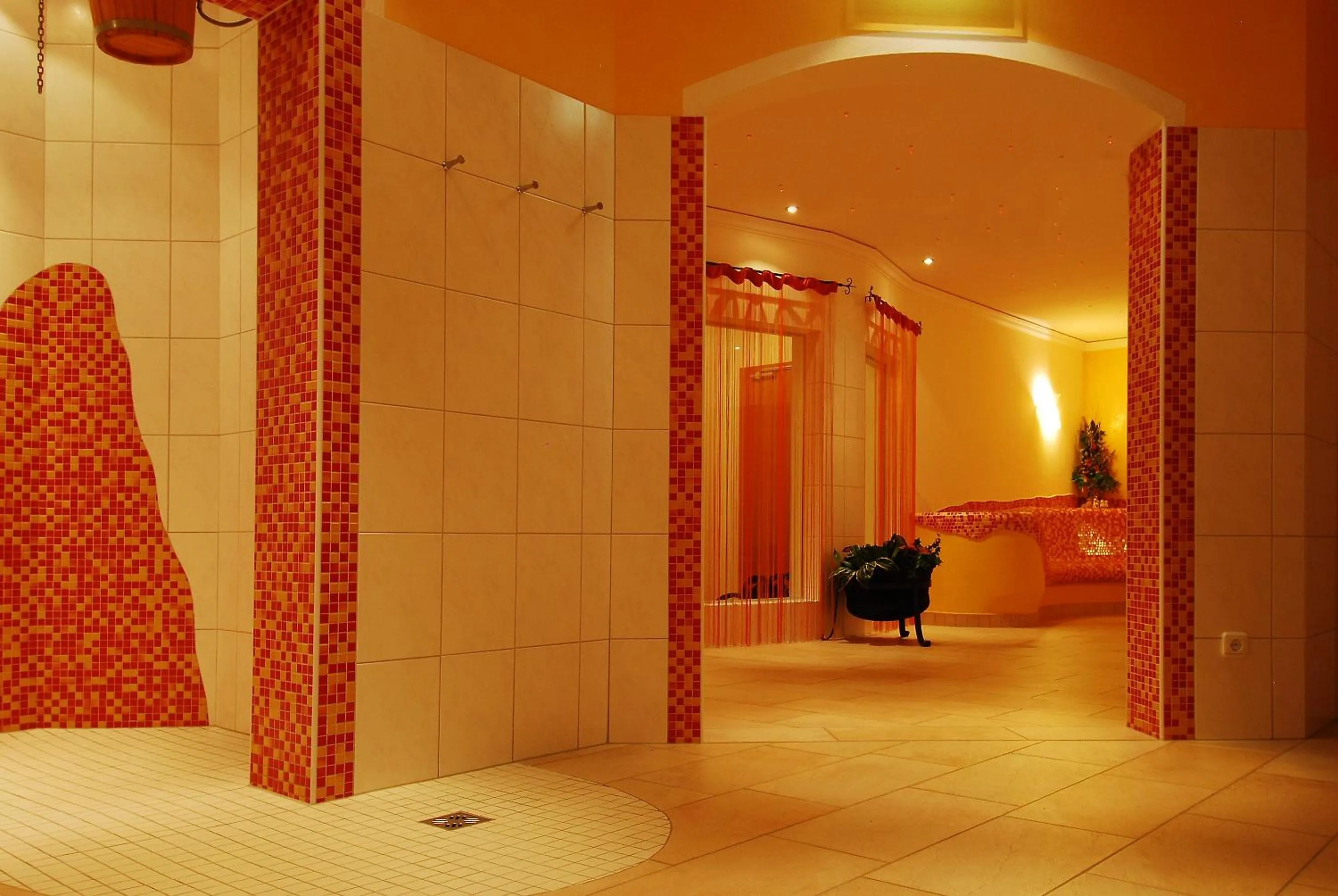 Sauna in Gasthaus-Landhotel Traunstein