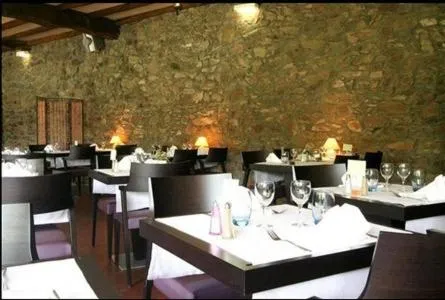 Restaurant/places to eat in Logis Cosy - Hôtel Le Moulin Neuf - Chantonnay