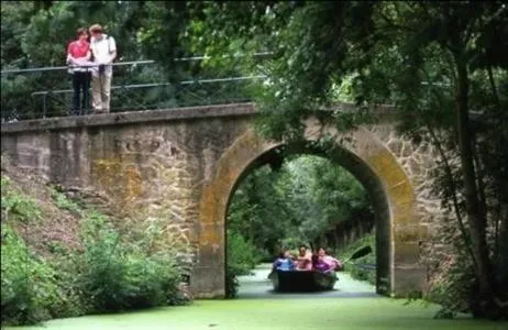 Facade/entrance in Logis Cosy - Hôtel Le Moulin Neuf - Chantonnay