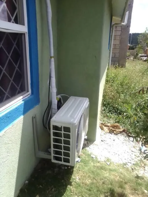 Cheerful 2-Bedroom Home in Falmouth Garden