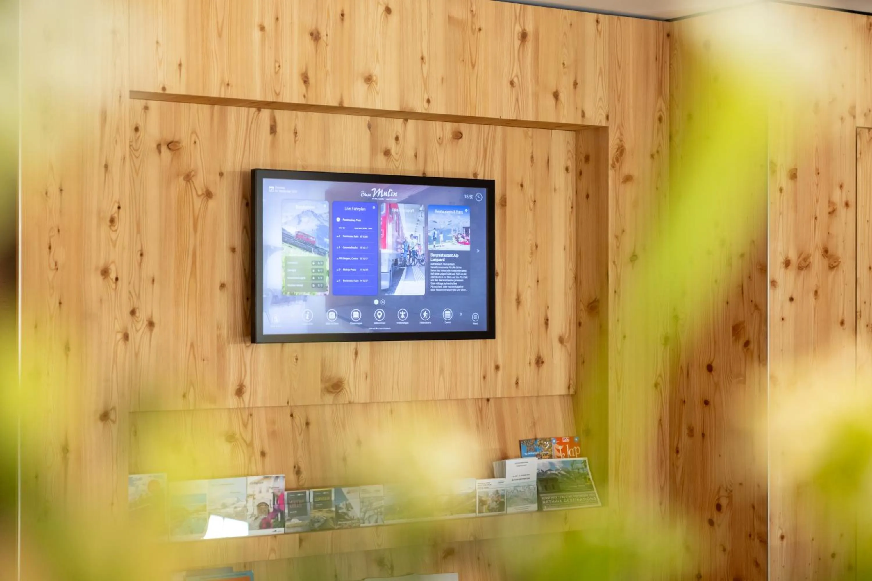 TV and multimedia in Hotel Garni Chesa Mulin