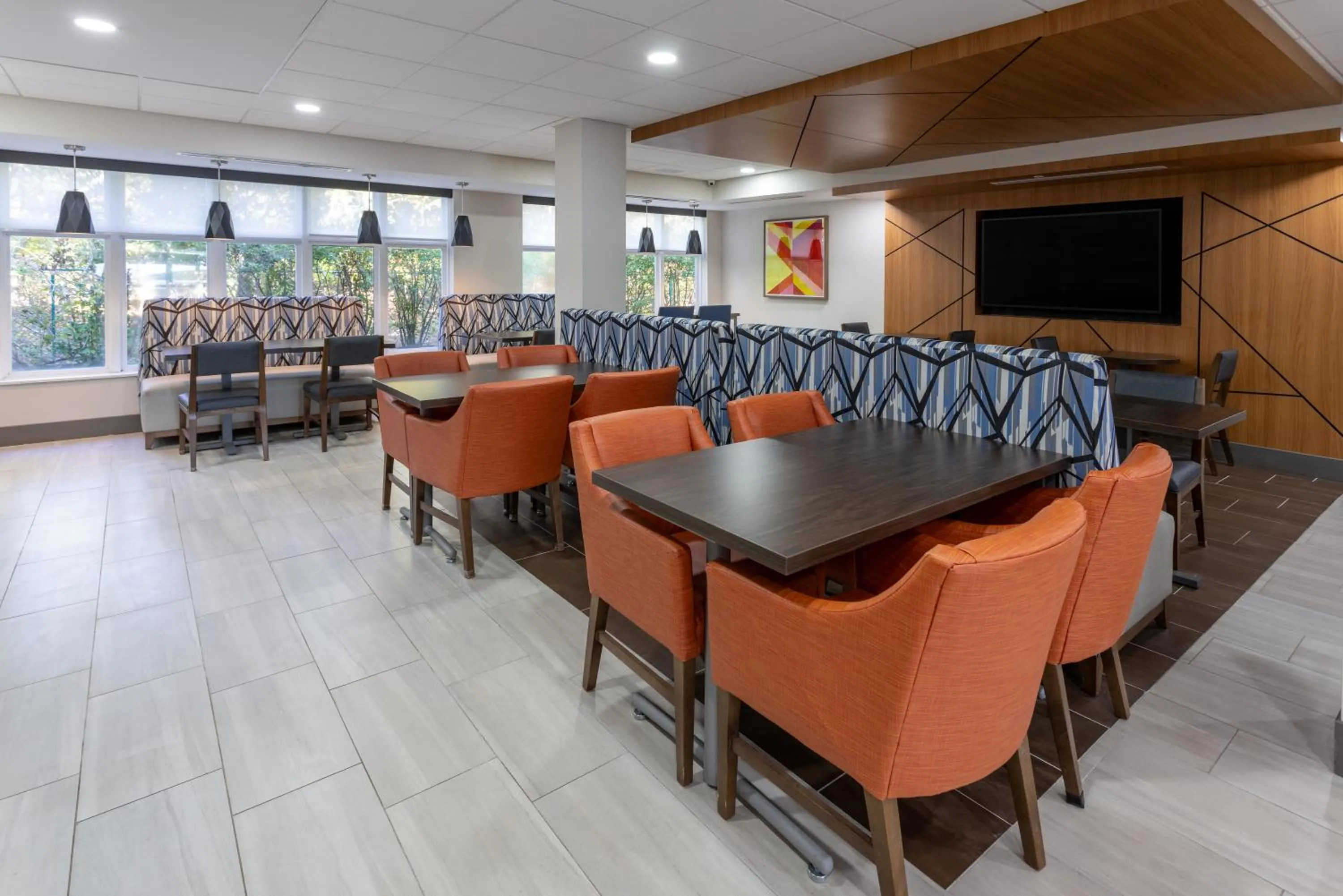 Holiday Inn Express Hotel & Suites Vineland Millville by IHG