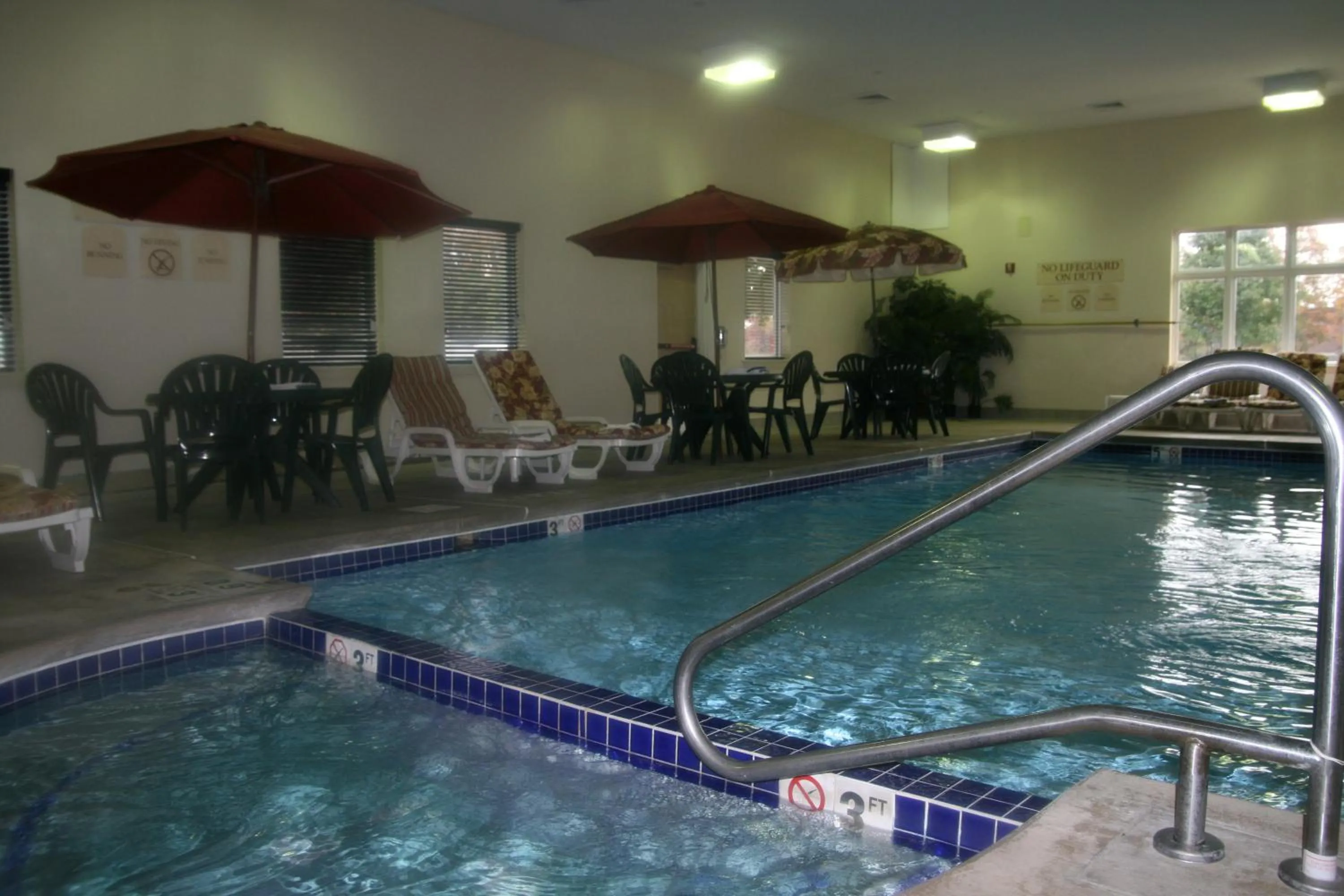 Swimming pool in Holiday Inn Express Hotel & Suites Vineland Millville by IHG