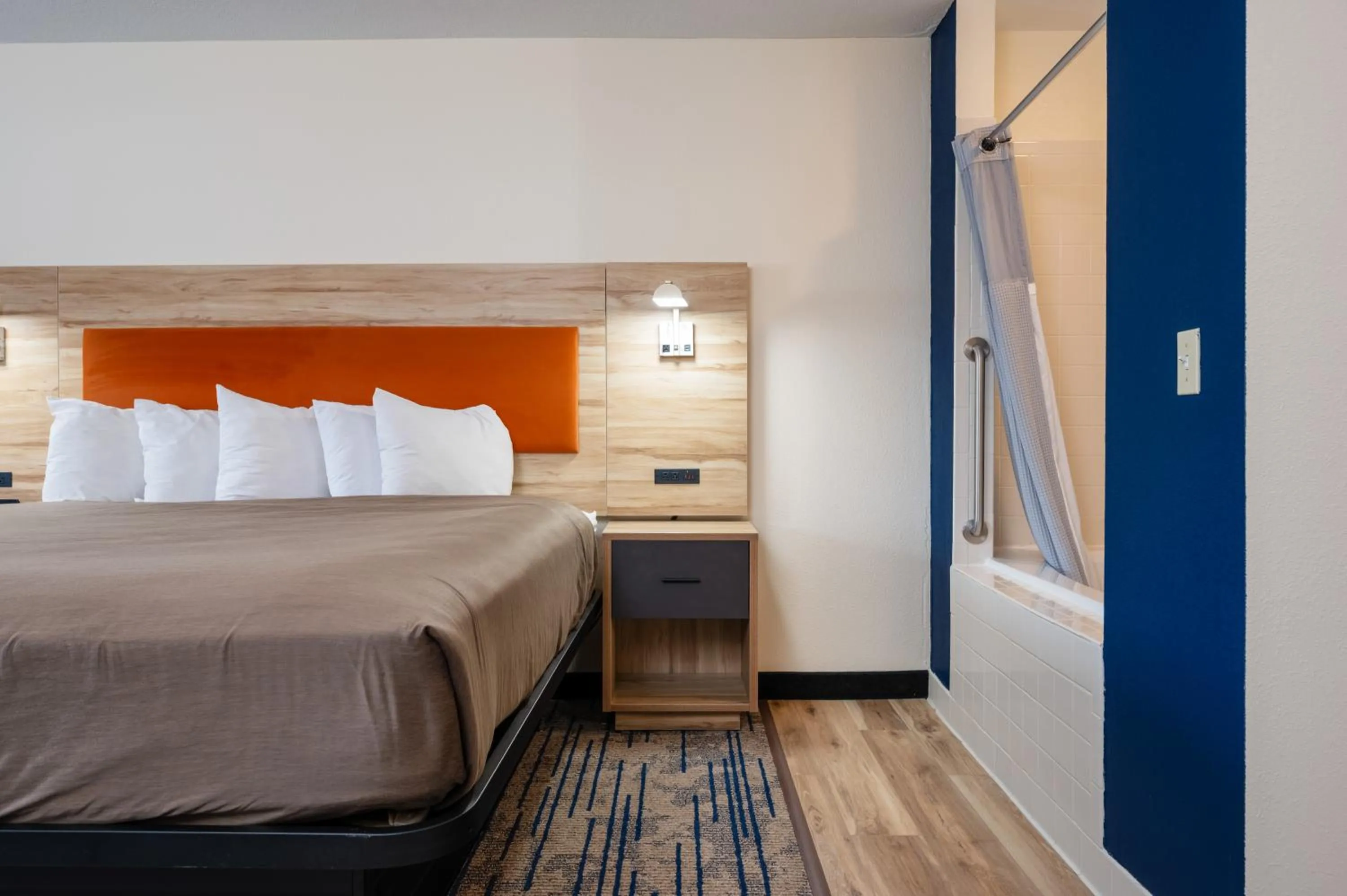 Bed in All Seasons Resort