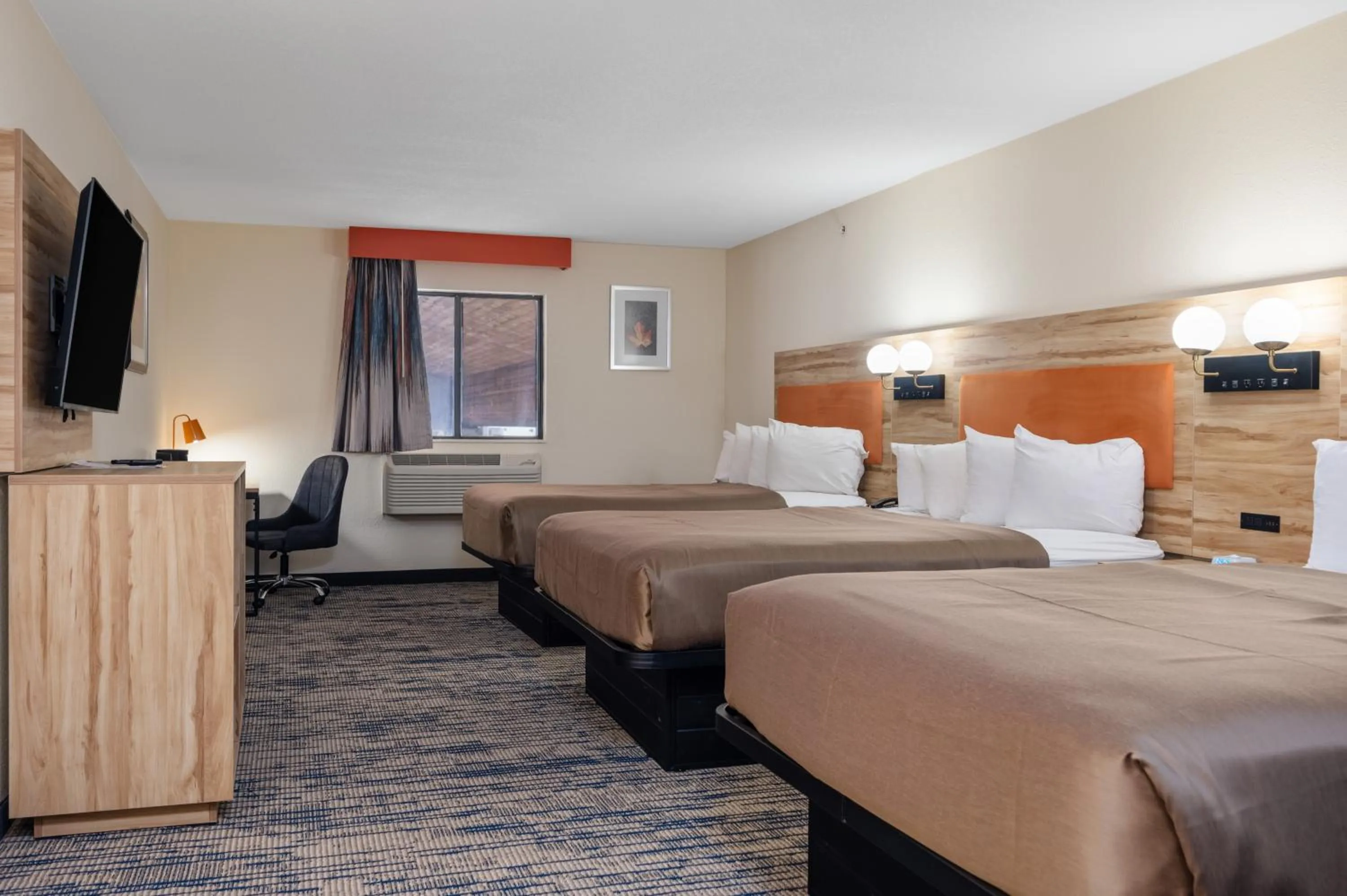 Bed in All Seasons Resort