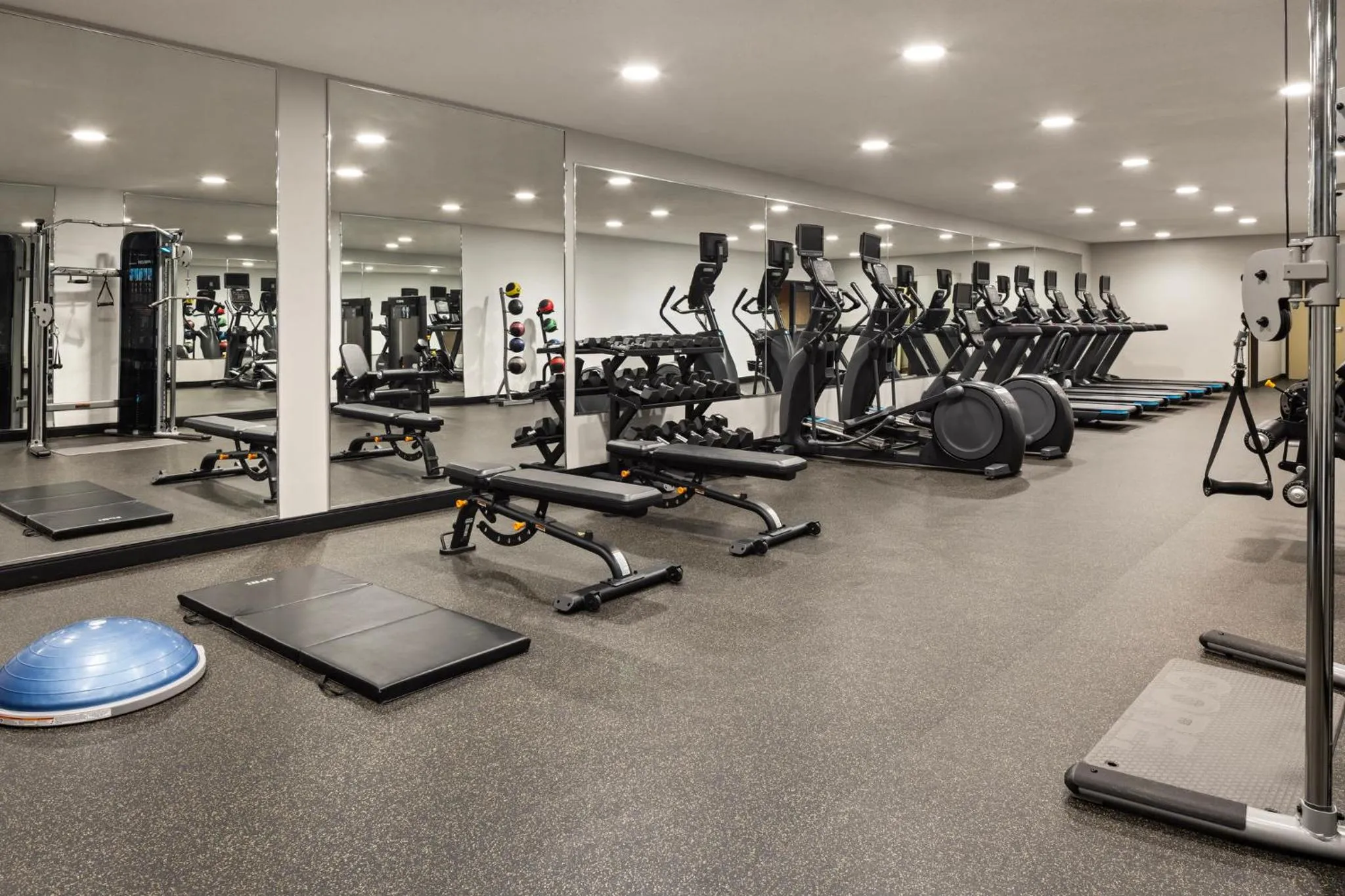Fitness centre/facilities in Holiday Inn Hotel & Suites Maple Grove Northwest Minneapolis-Arbor Lakes by IHG