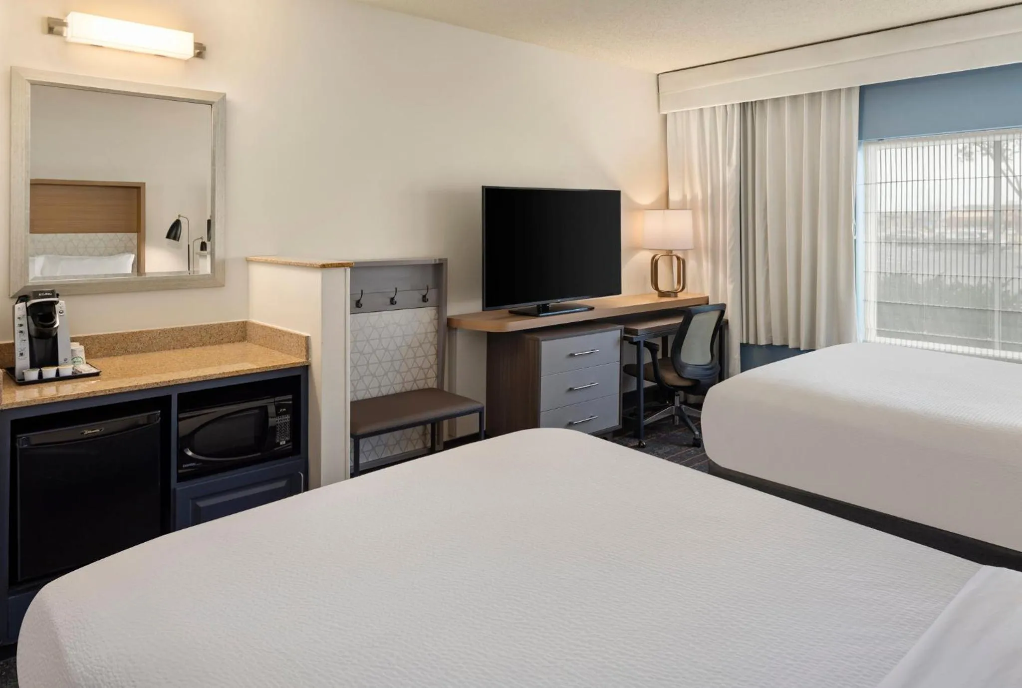 Photo of the whole room, Bed in Holiday Inn Hotel & Suites Maple Grove Northwest Minneapolis-Arbor Lakes by IHG