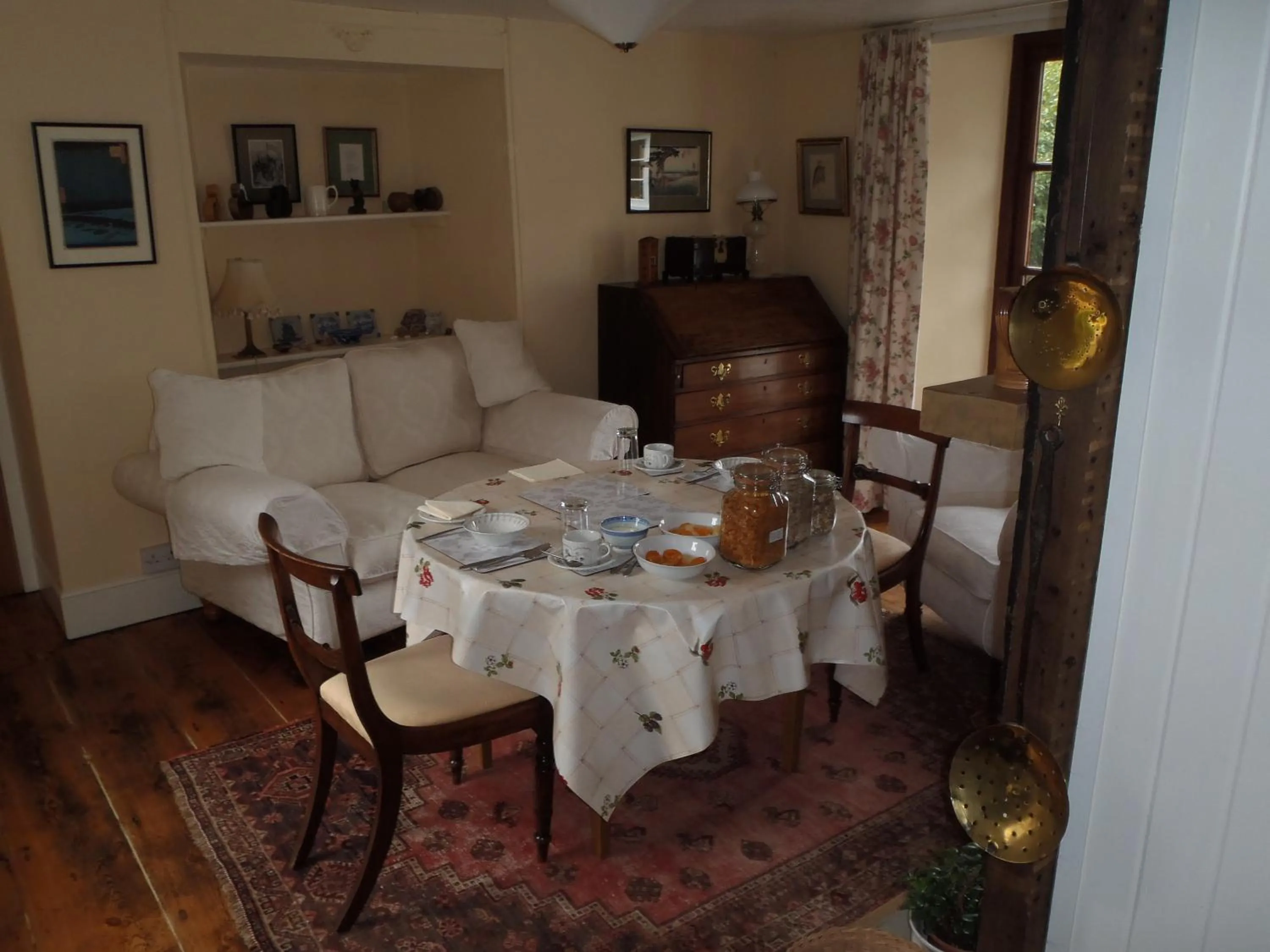 Photo of the whole room in Kipps Farm