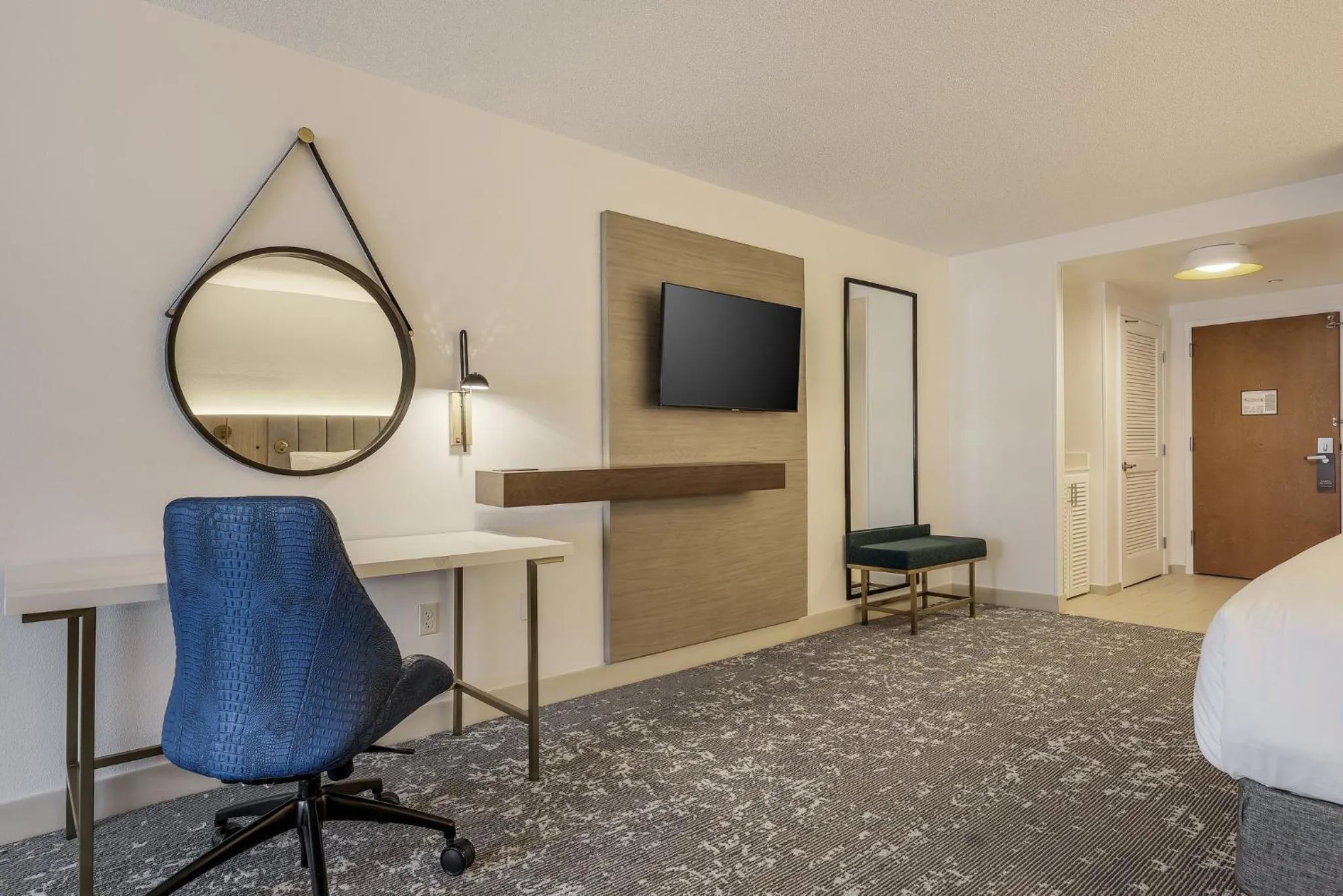 Photo of the whole room, Bed in Crowne Plaza Ft Myers Gulf Coast by IHG