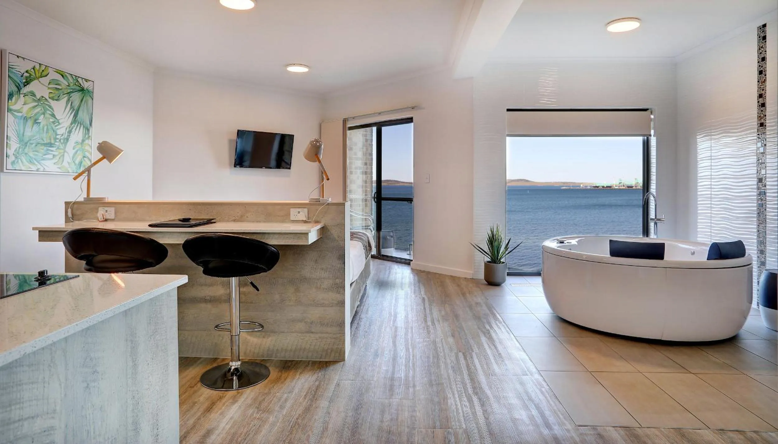 Kitchen or kitchenette in Limani Port Lincoln