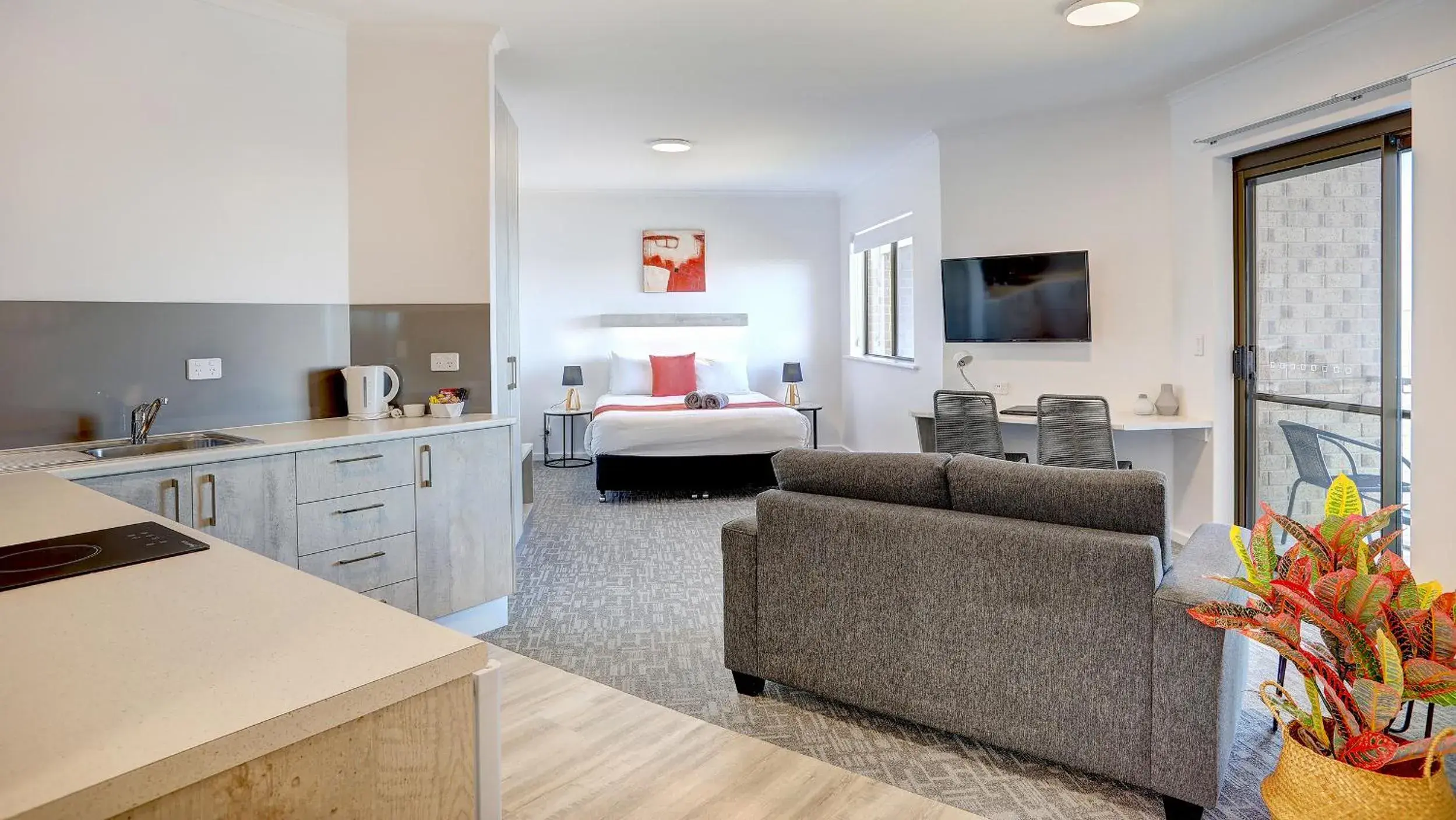 Queen Studio in Limani Port Lincoln Queen Studio in Limani Port Lincoln