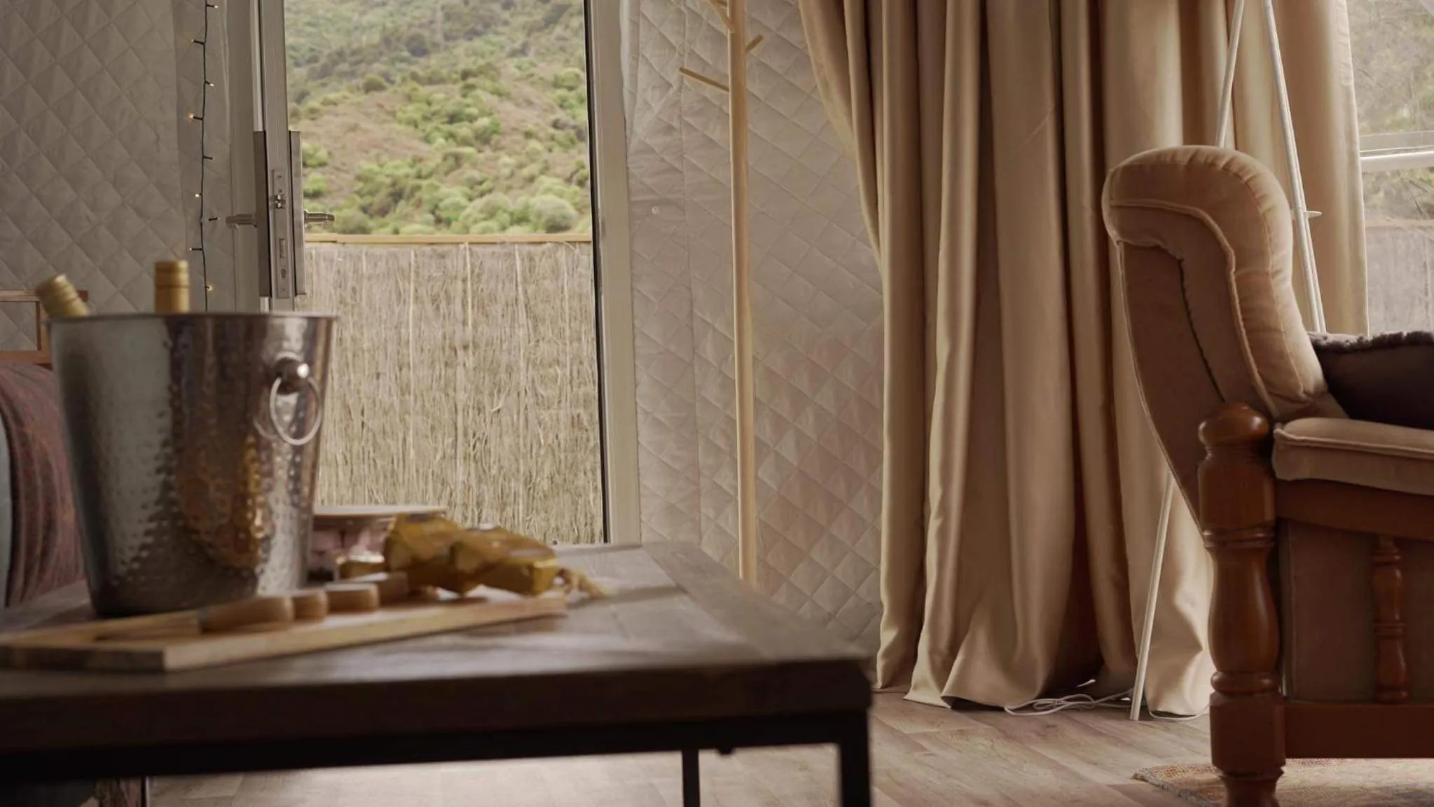 Living room in The Barn Cabins & Camp