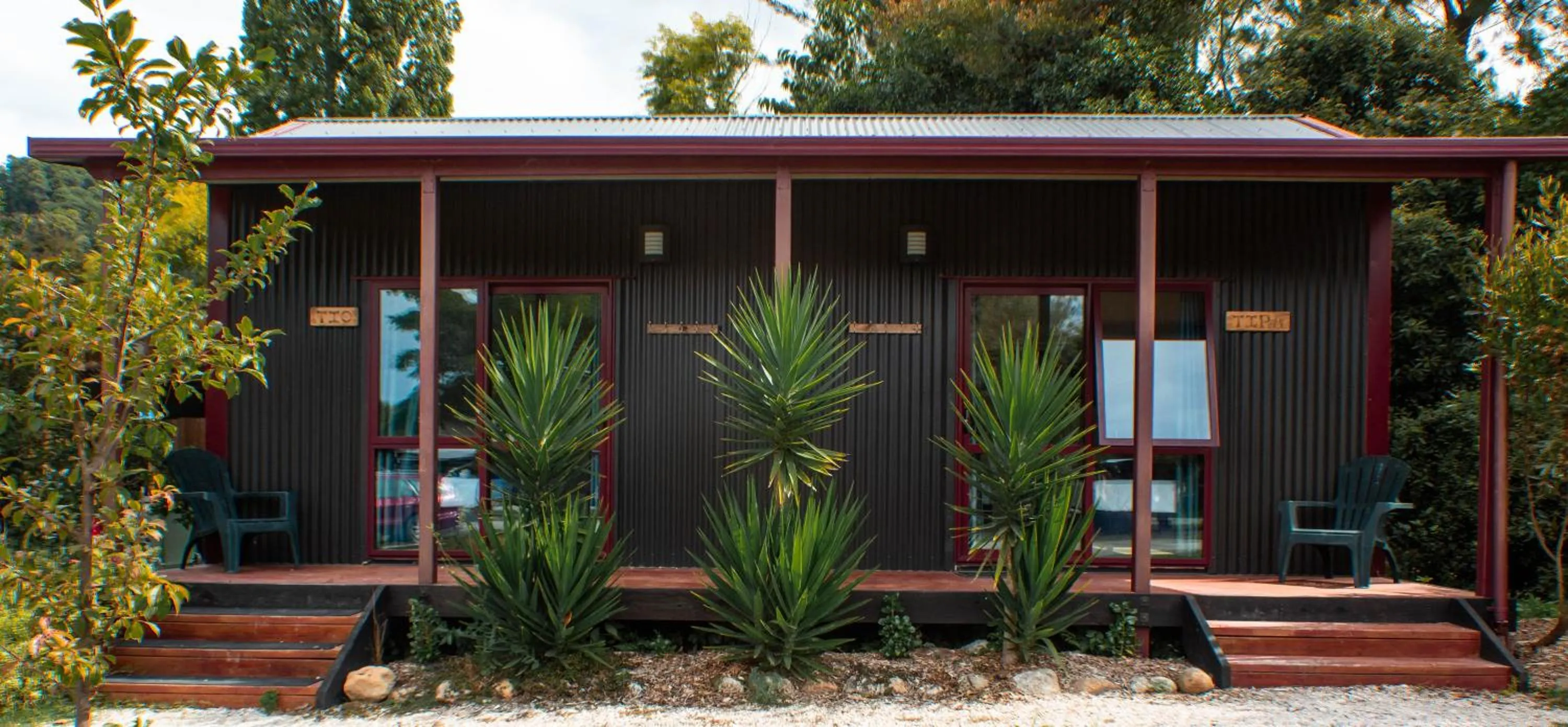 Facade/entrance in The Barn Cabins & Camp