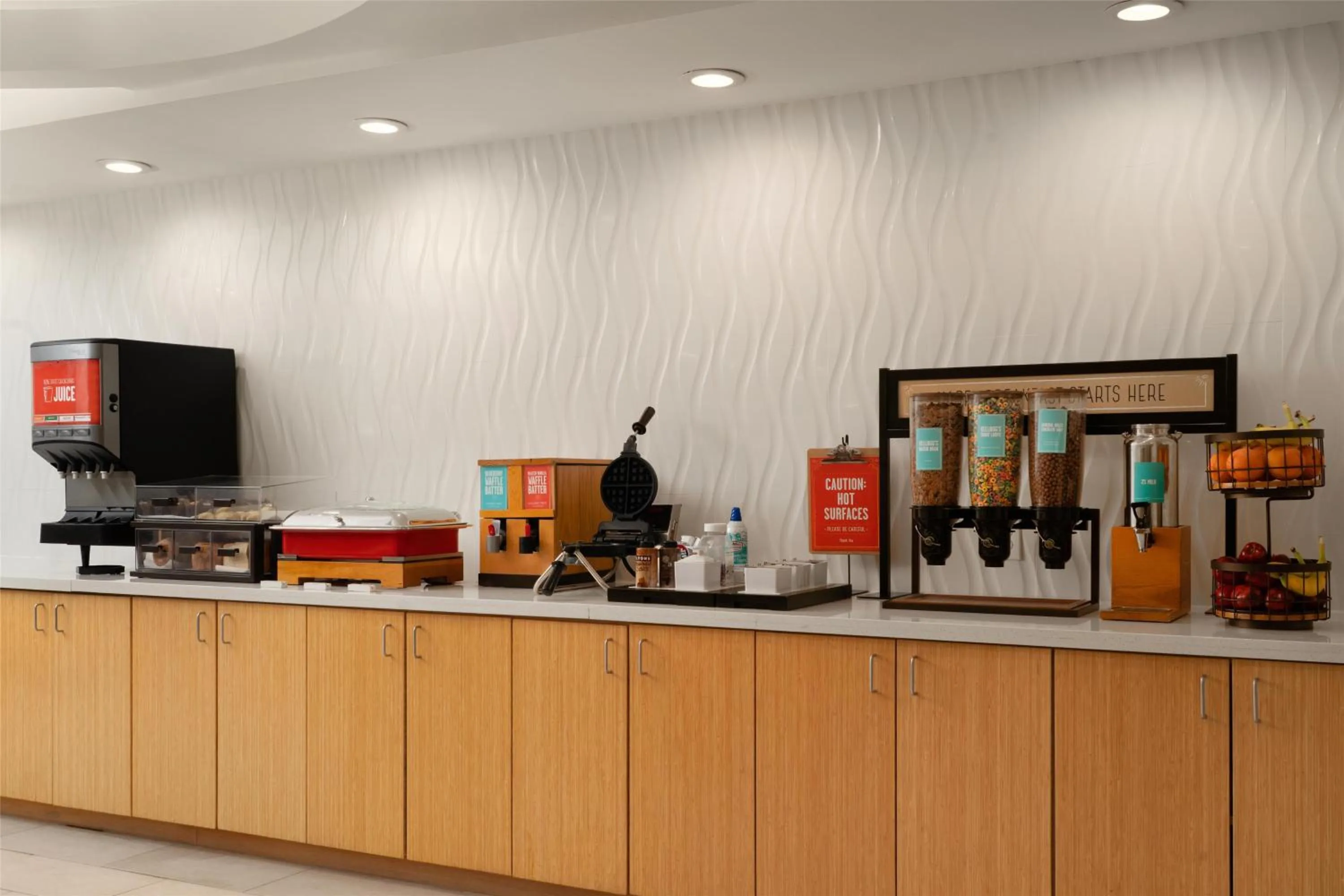 Breakfast in Hampton Inn Hopewell Fort Gregg-Adams