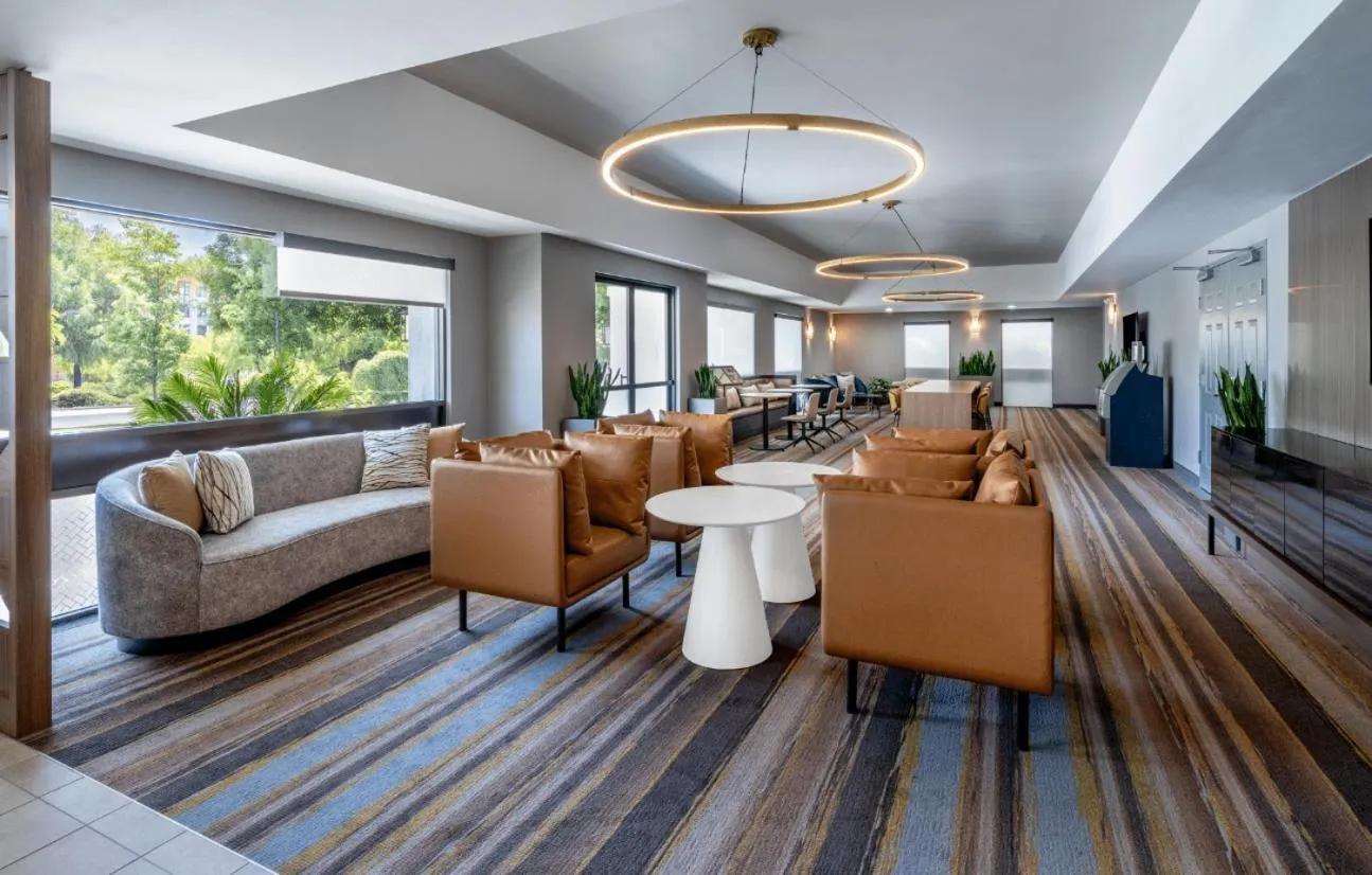 TV and multimedia in Holiday Inn Dublin - Pleasanton by IHG