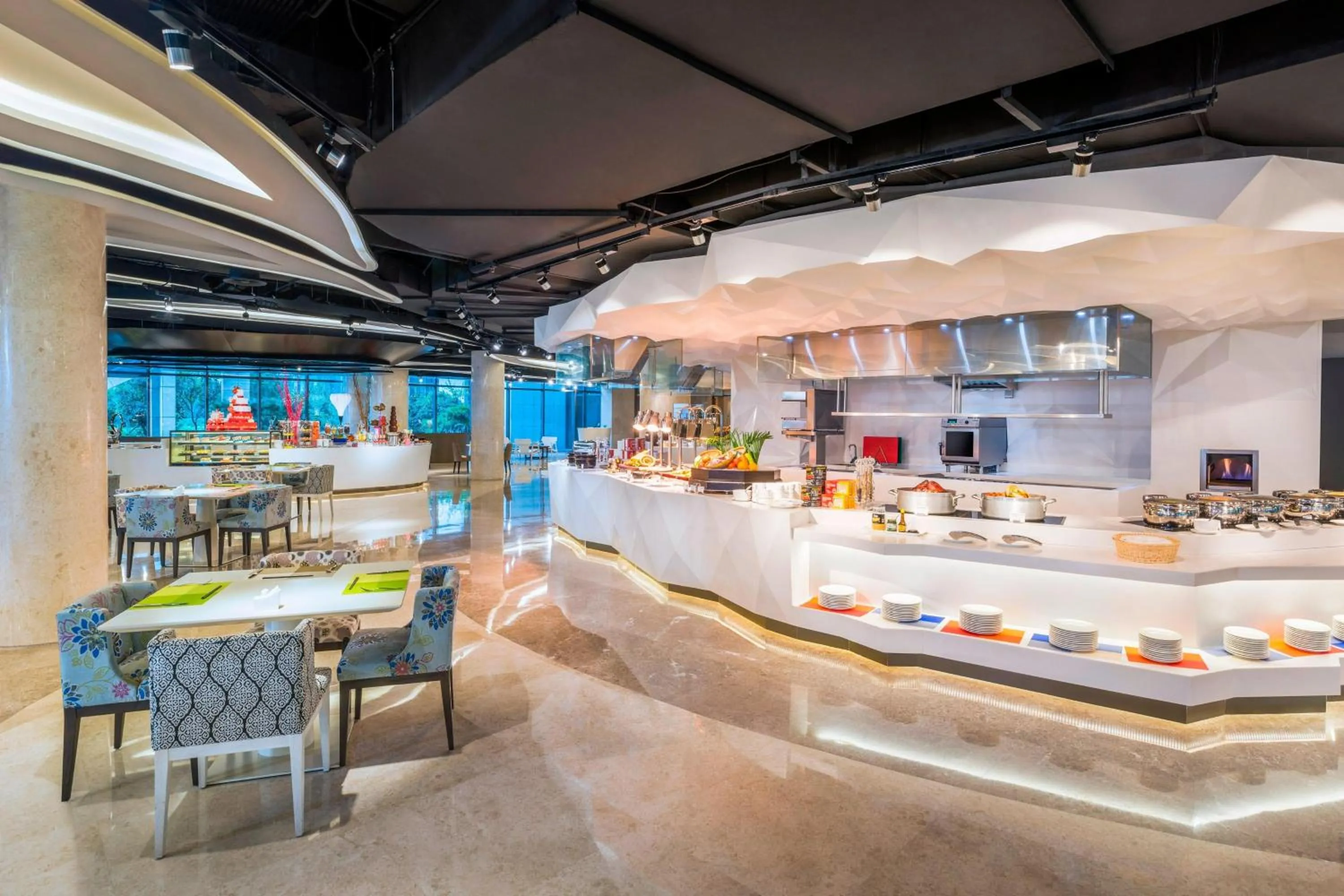 Restaurant/places to eat in Le Meridien Qingdao West Coast