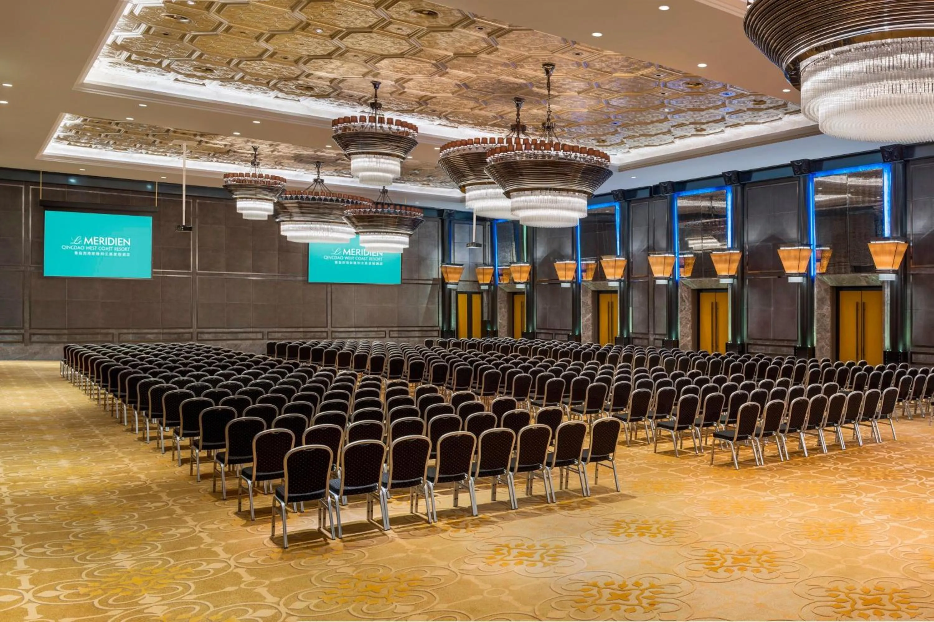 Meeting/conference room in Le Meridien Qingdao West Coast
