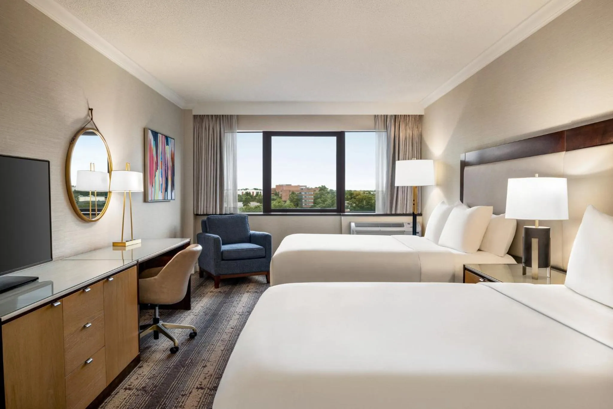 Photo of the whole room, Bed in Crowne Plaza Edison by IHG