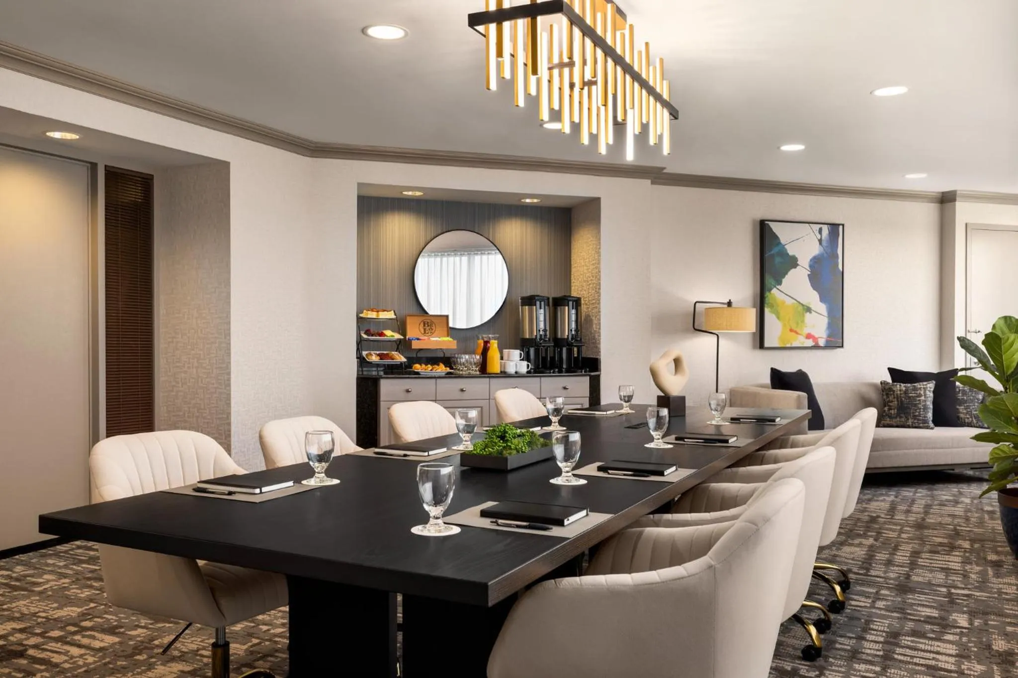 Meeting/conference room in Crowne Plaza Edison by IHG