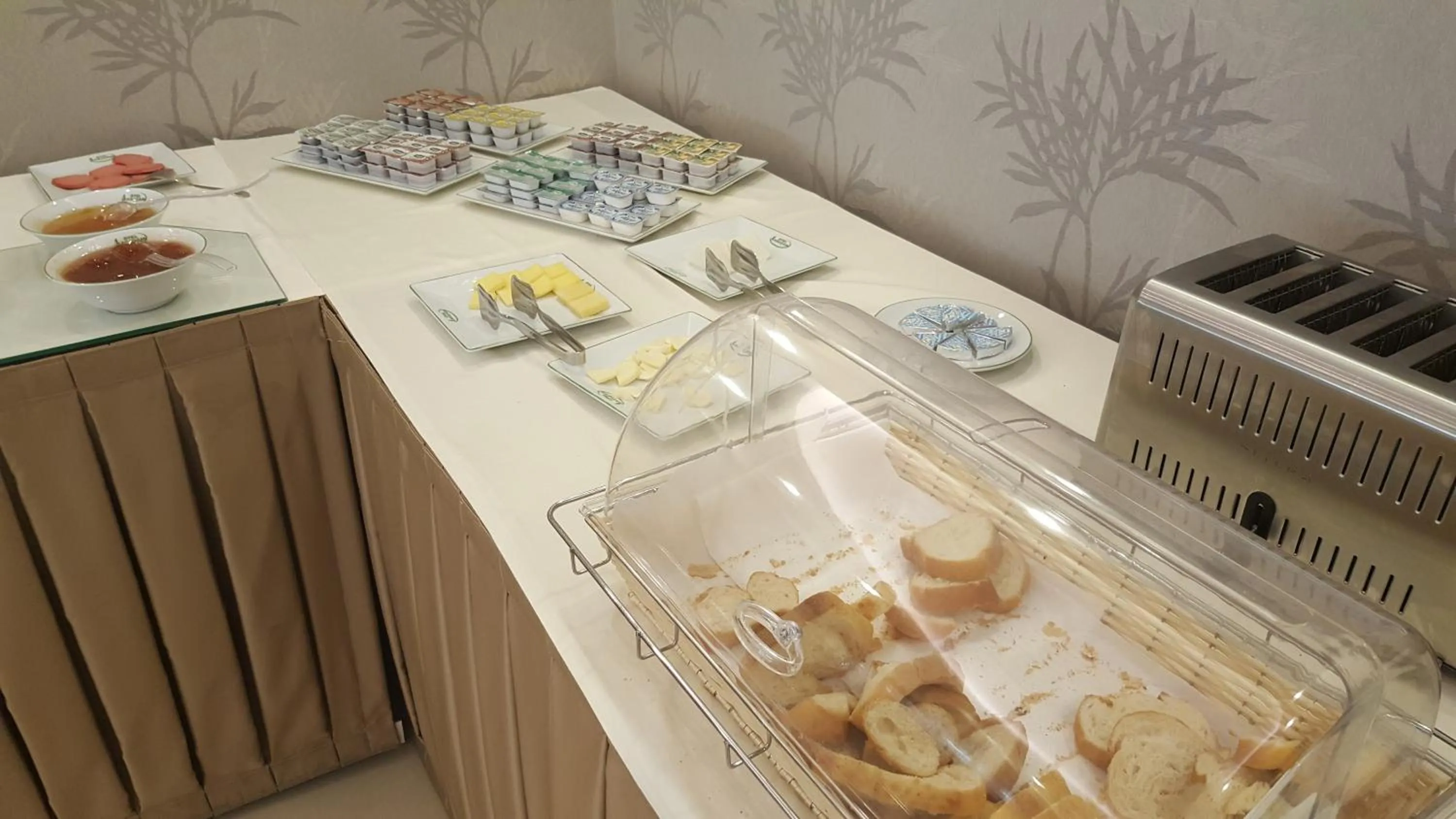 Food and drinks in Hotel Kabacam Aydin