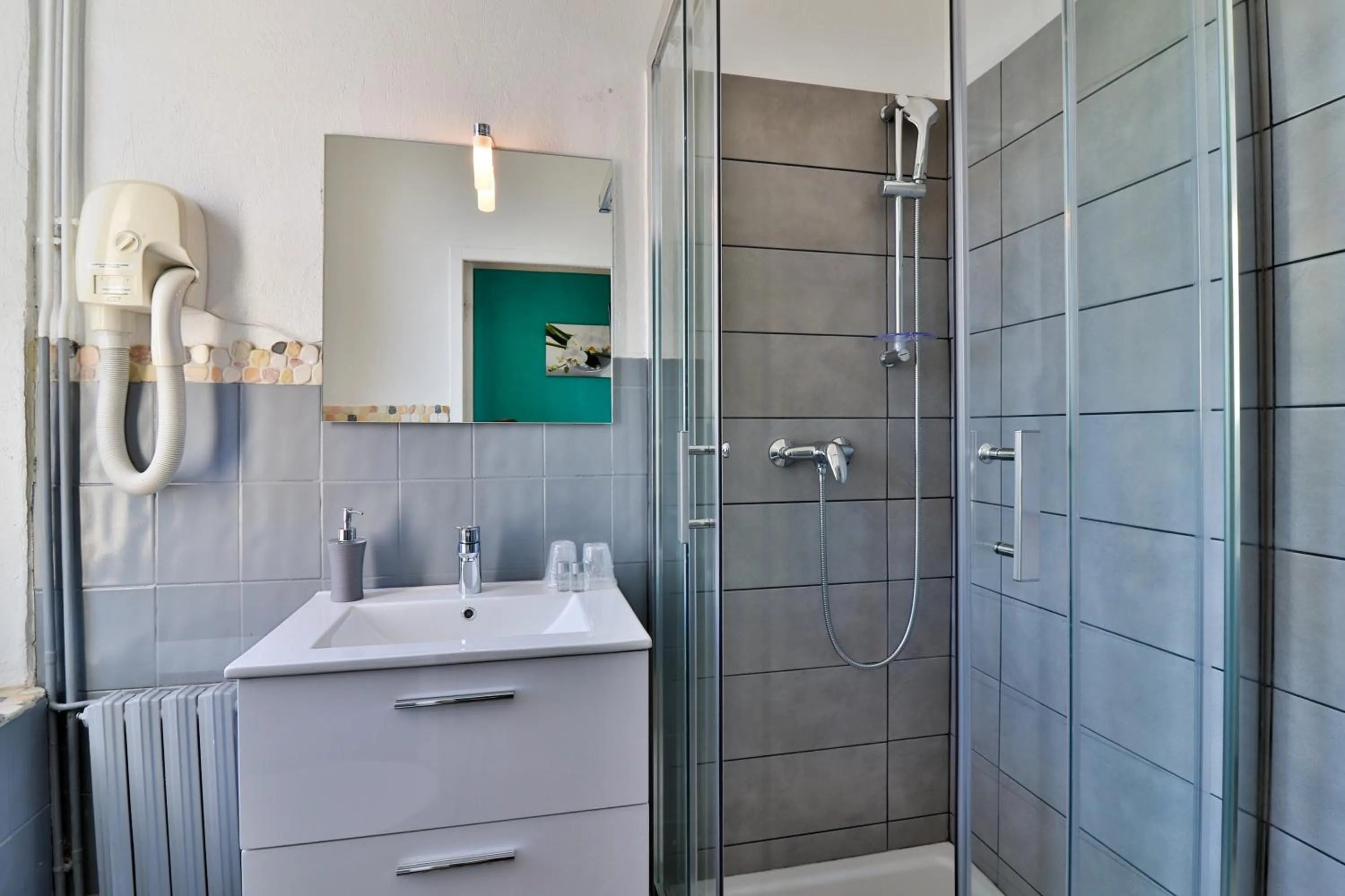 Bathroom in Hotel La Villa Florida