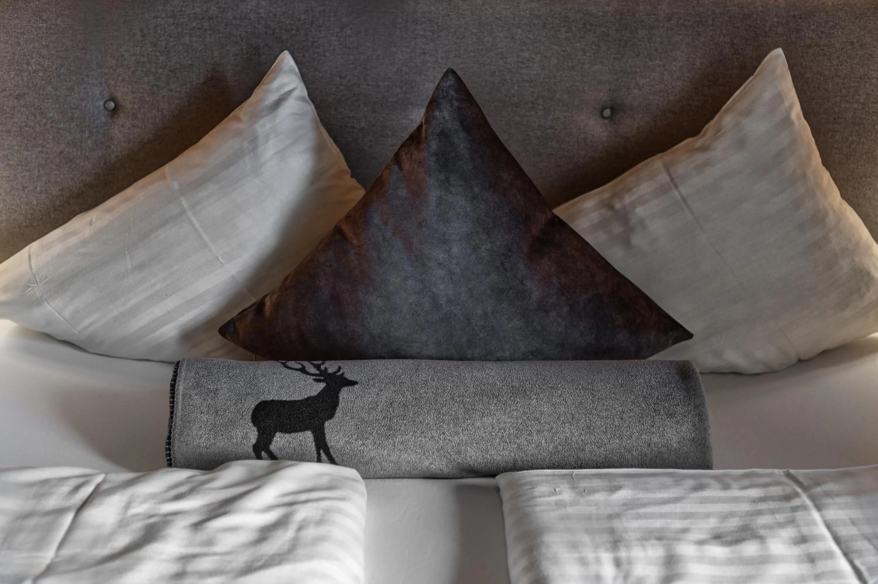 Bedroom, Bed in AlpenParks Hagan Lodge Altaussee