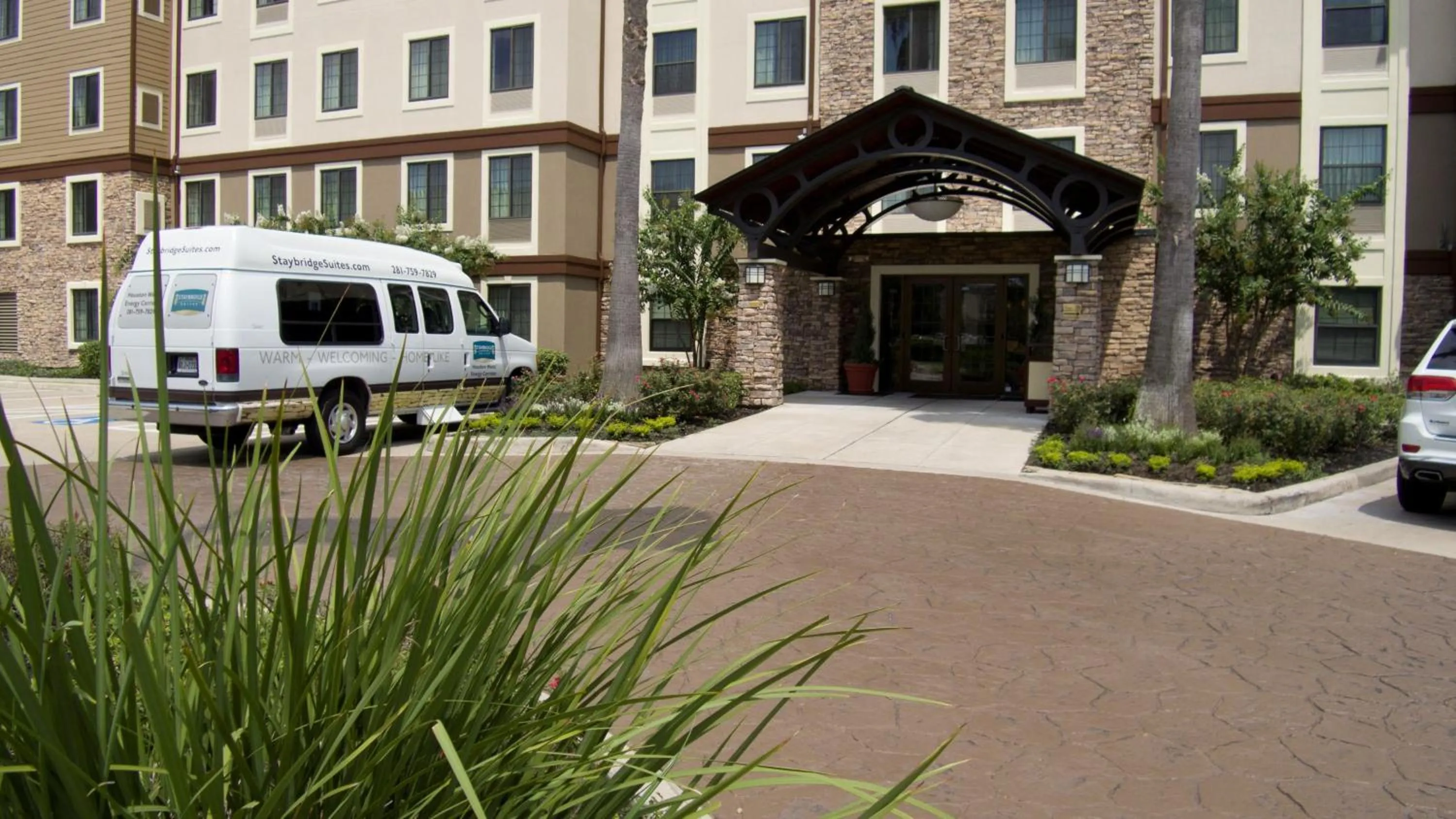 Property building in Staybridge Suites Houston West - Energy Corridor by IHG