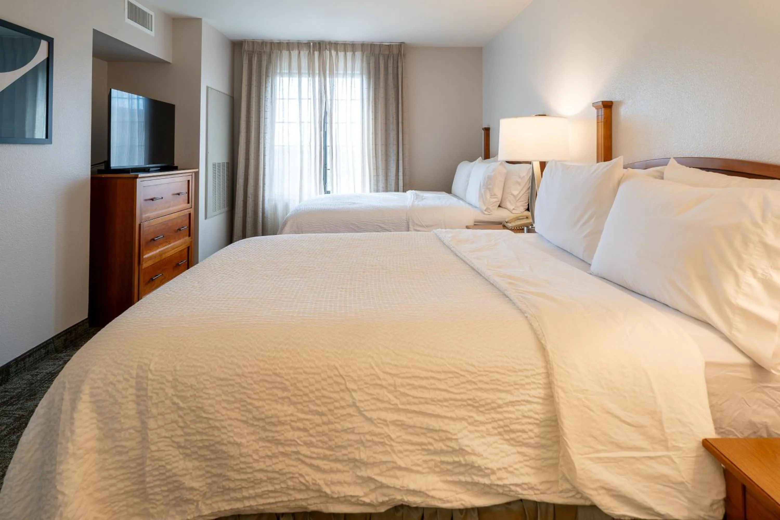 Photo of the whole room, Bed in Staybridge Suites Houston West - Energy Corridor by IHG