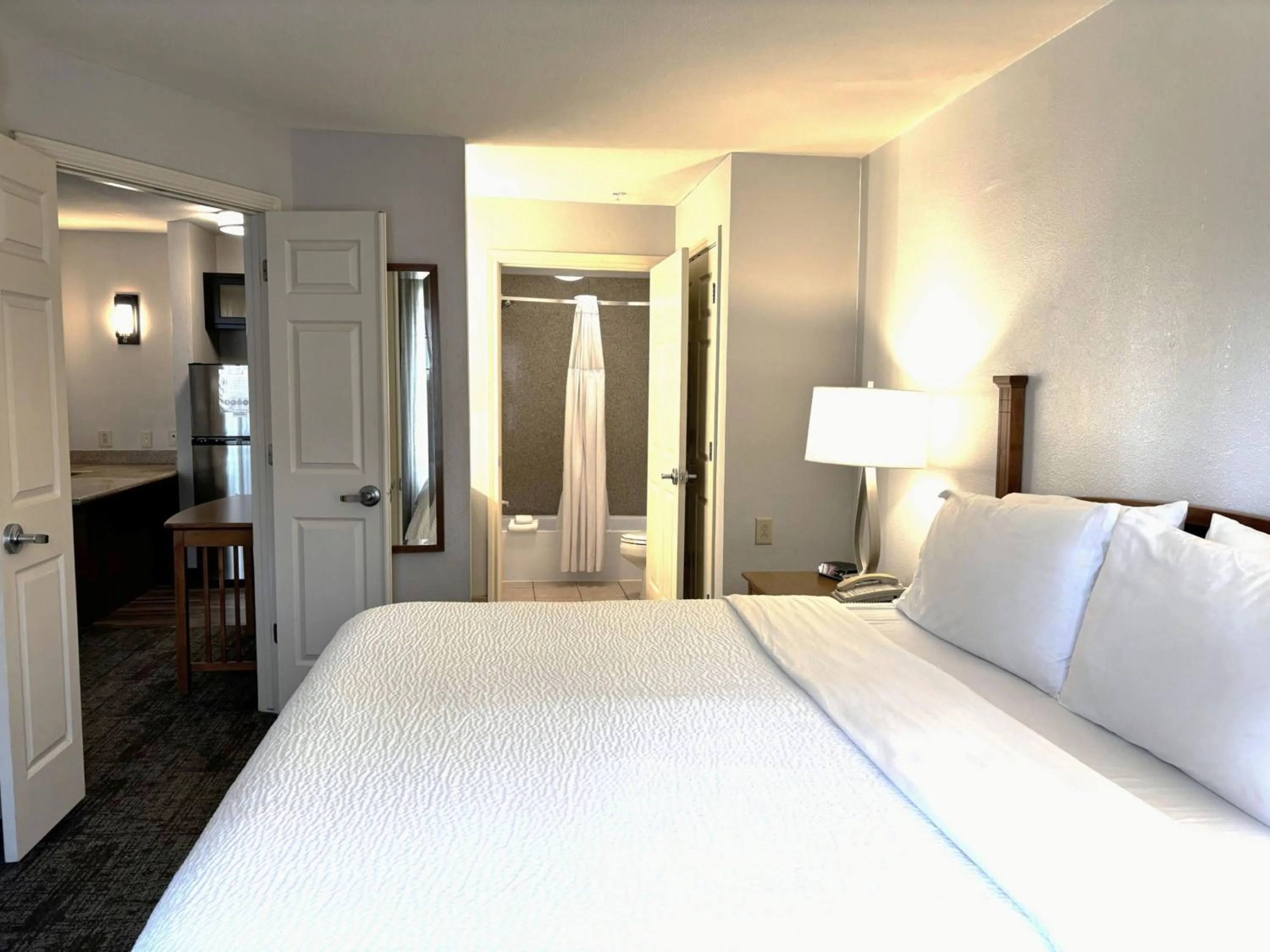Photo of the whole room, Bed in Staybridge Suites Houston West - Energy Corridor by IHG