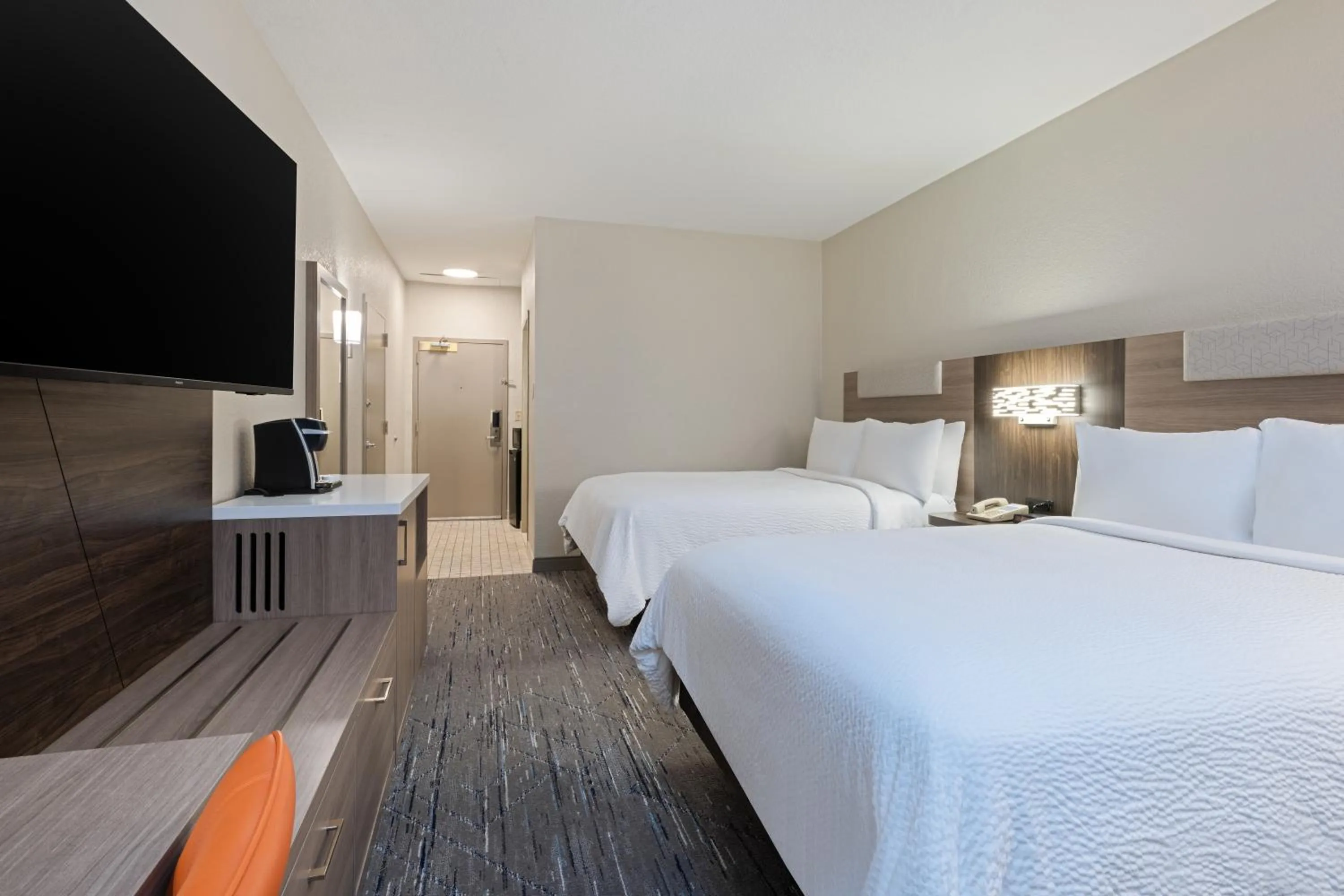 Bedroom, Bed in Holiday Inn Express Hotel & Suites Ft. Lauderdale-Plantation by IHG