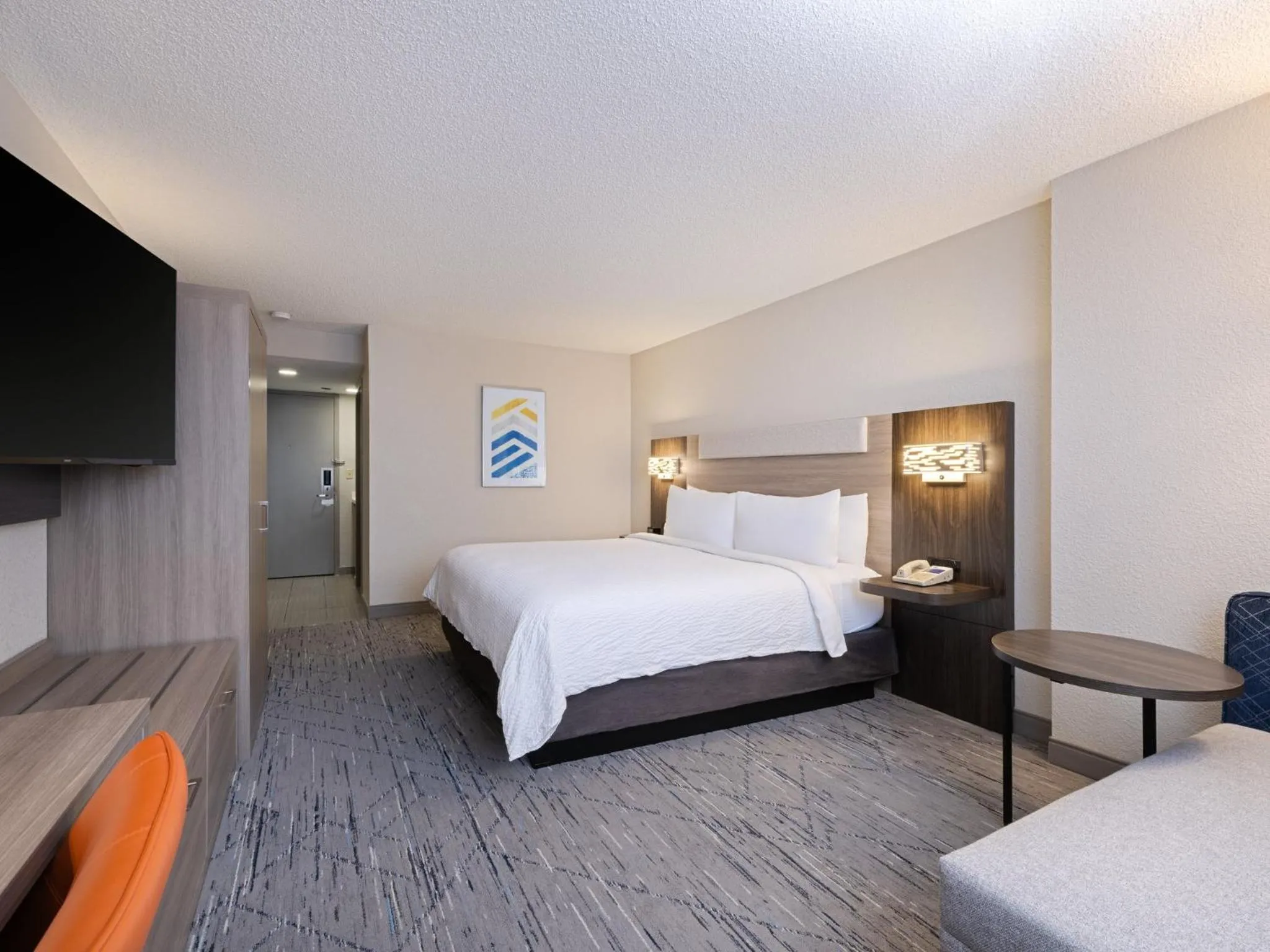 Photo of the whole room, Bed in Holiday Inn Express Hotel & Suites Ft. Lauderdale-Plantation by IHG