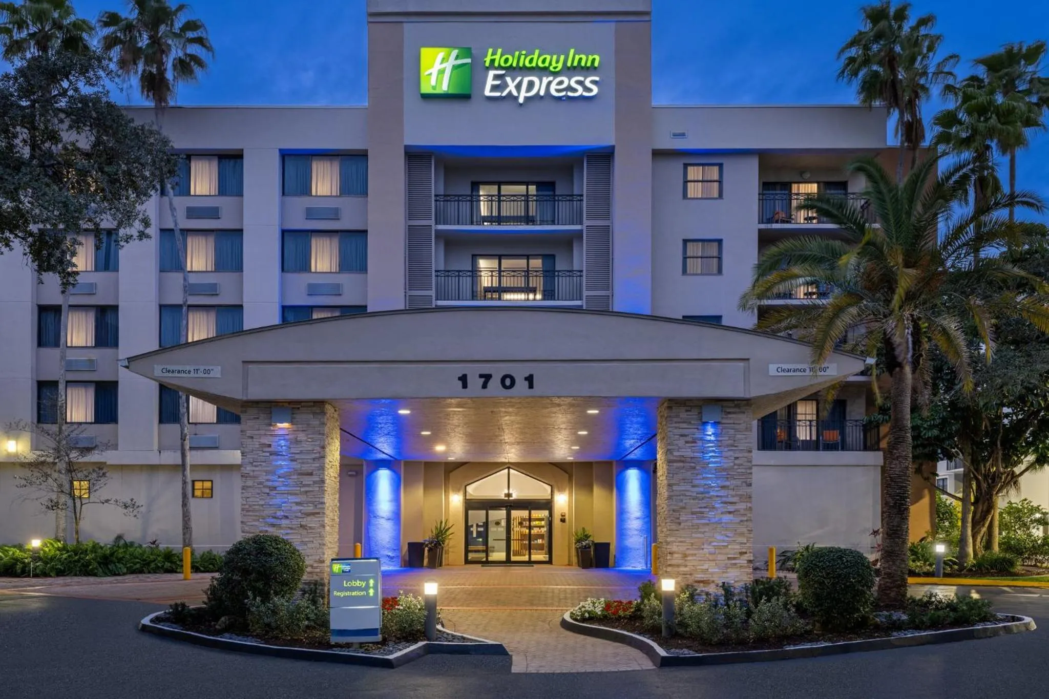 Property building in Holiday Inn Express Hotel & Suites Ft. Lauderdale-Plantation by IHG