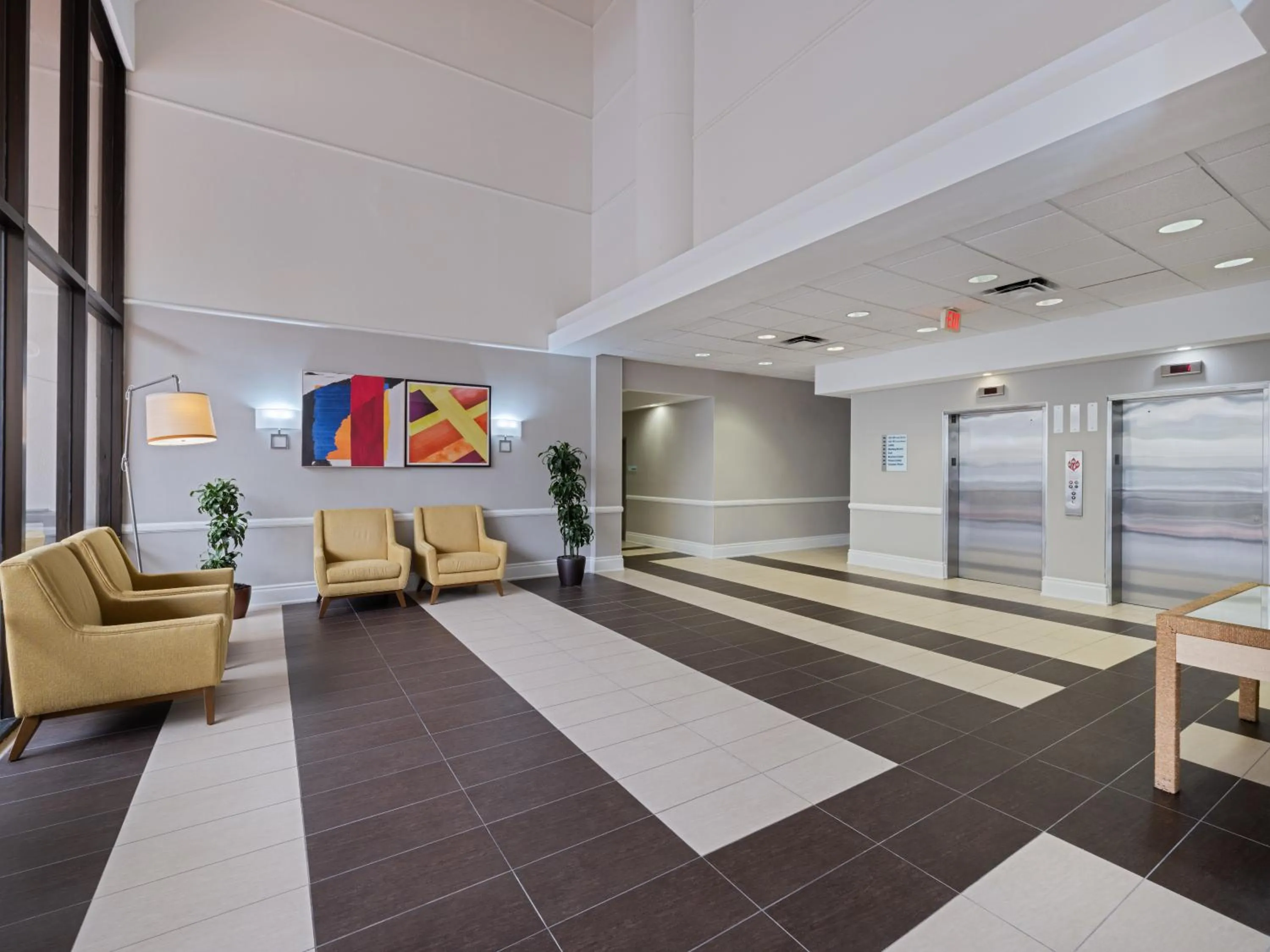 Lobby or reception in Holiday Inn Express Hotel & Suites Ft. Lauderdale-Plantation by IHG