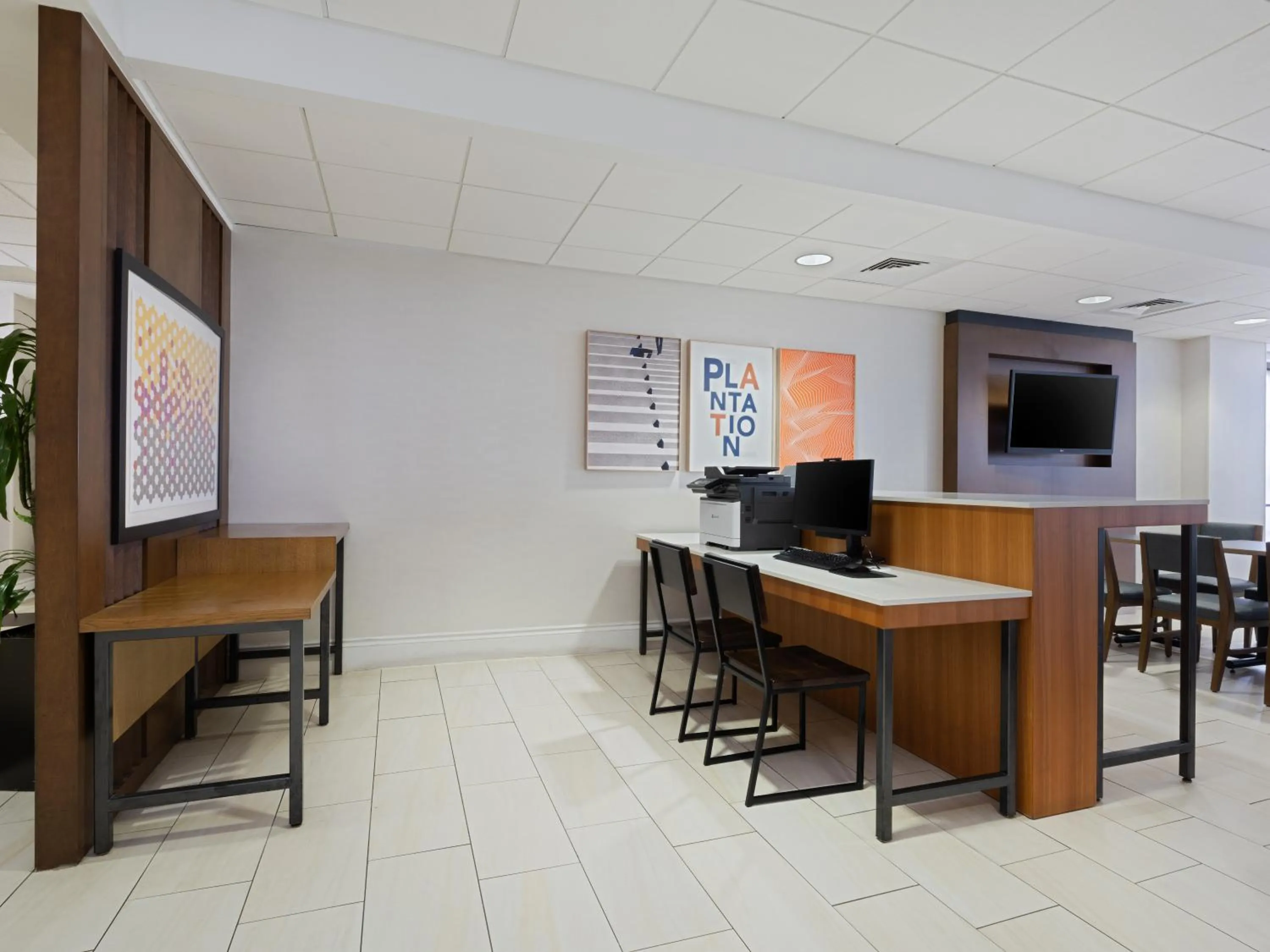 Business facilities in Holiday Inn Express Hotel & Suites Ft. Lauderdale-Plantation by IHG